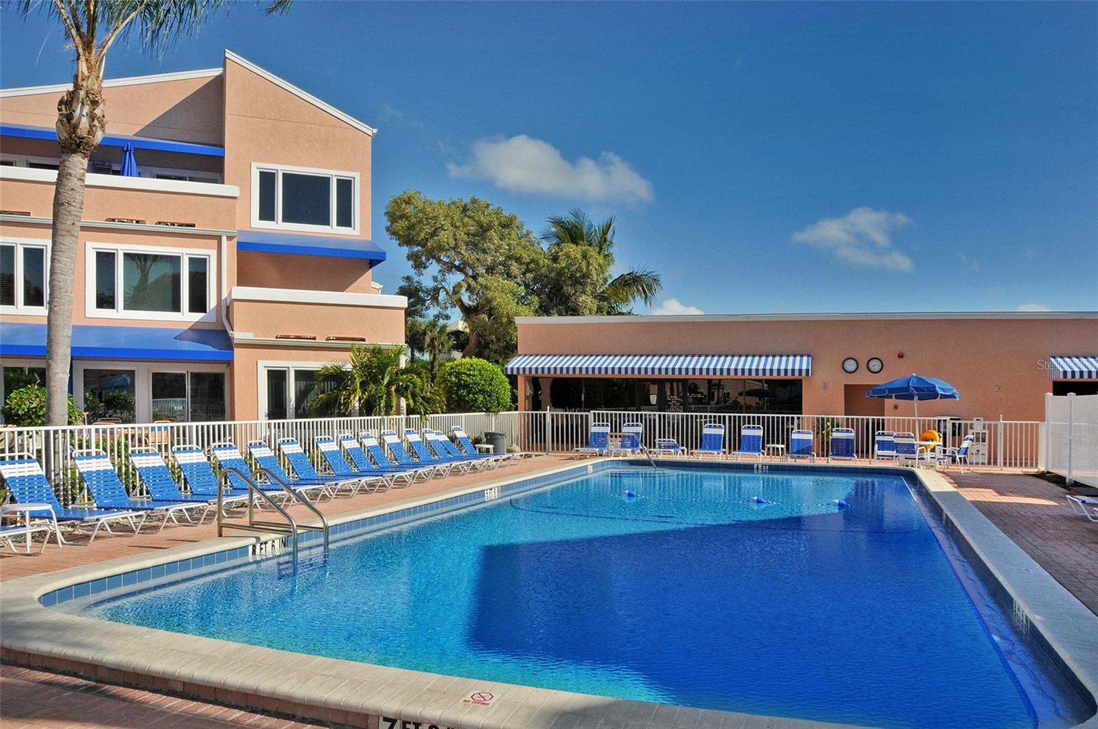 SAND CAY - Residential