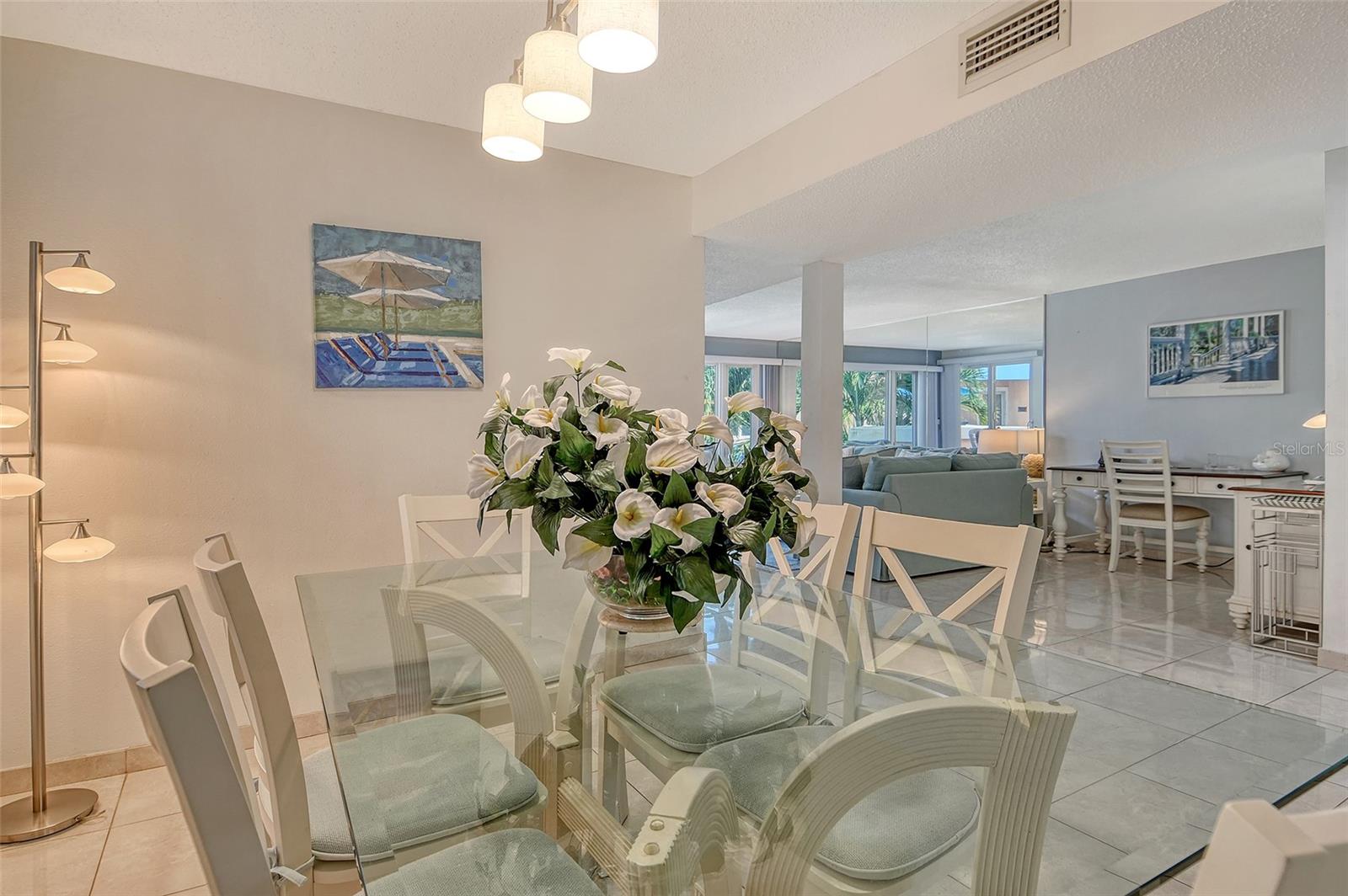 SAND CAY - Residential