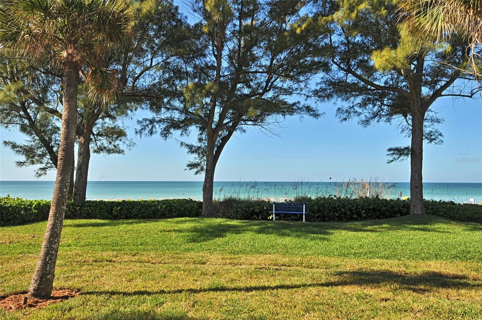 SAND CAY - Residential