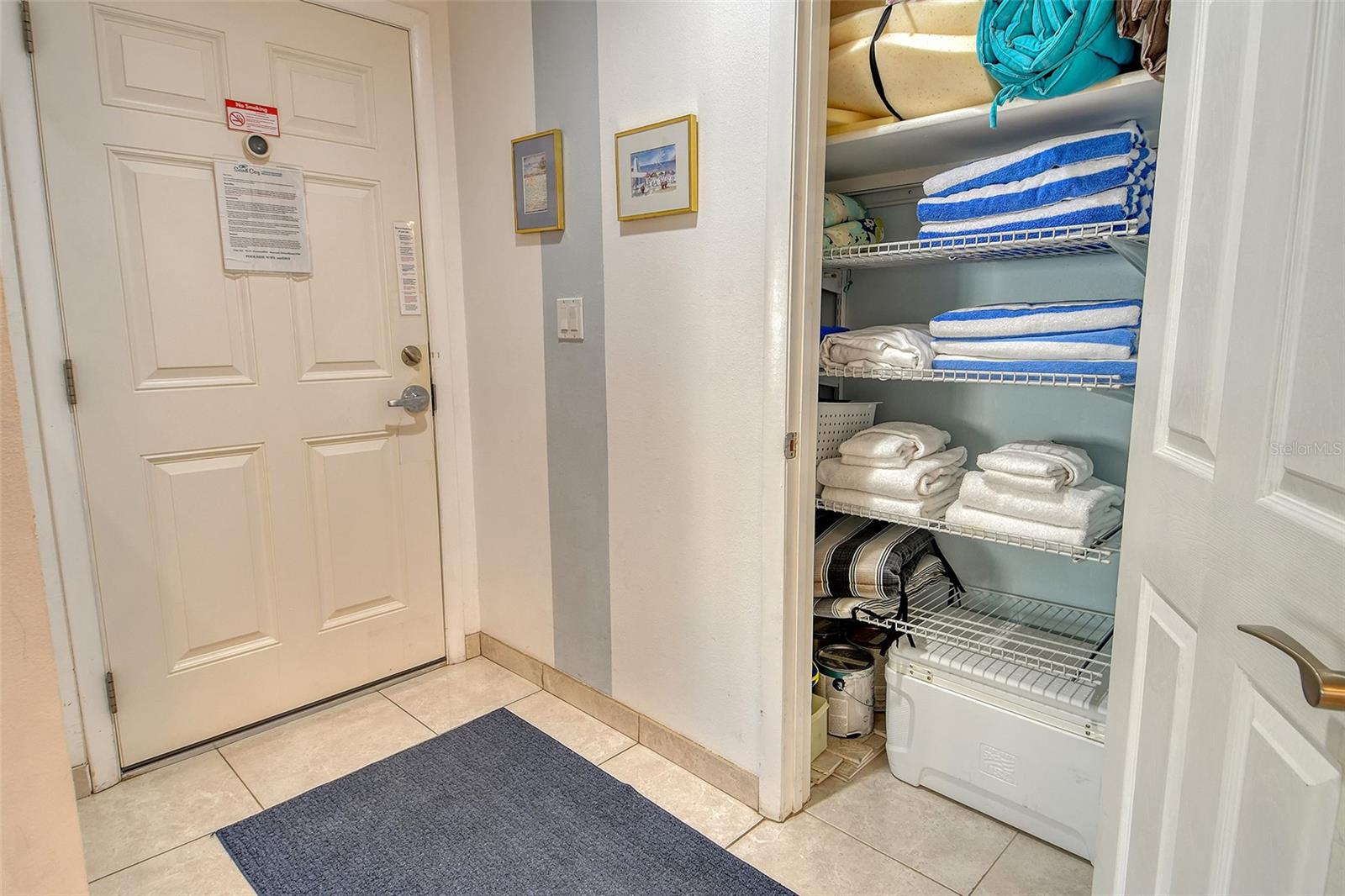 SAND CAY - Residential