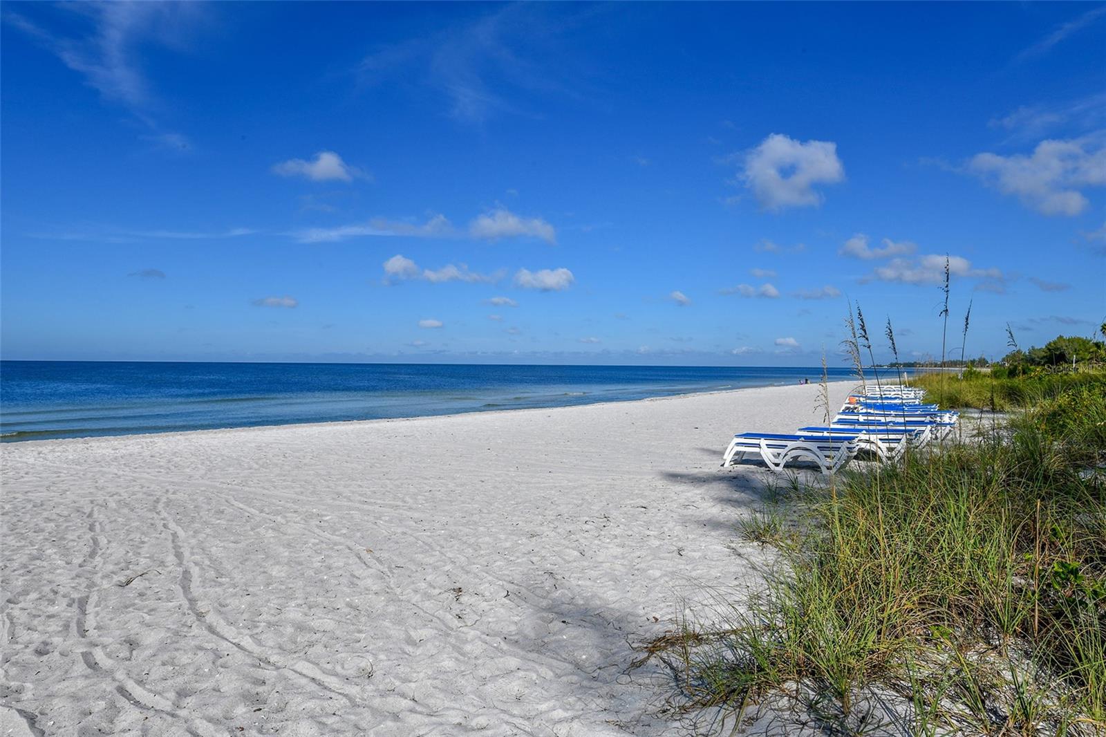 SAND CAY - Residential