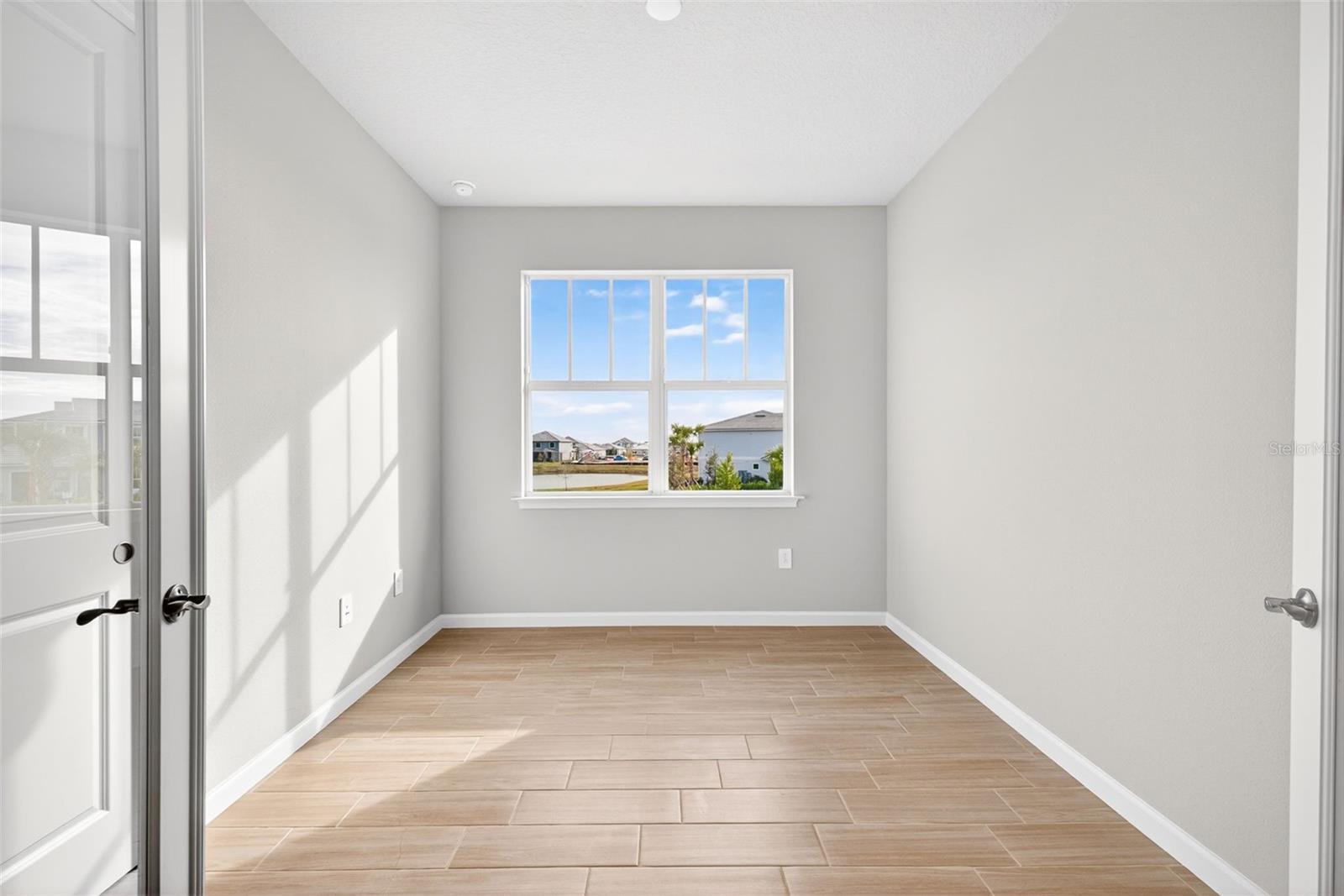 LAKESPUR AT WELLEN PARK - Residential