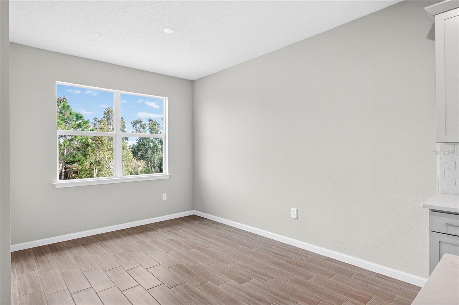 LAKESPUR AT WELLEN PARK - Residential