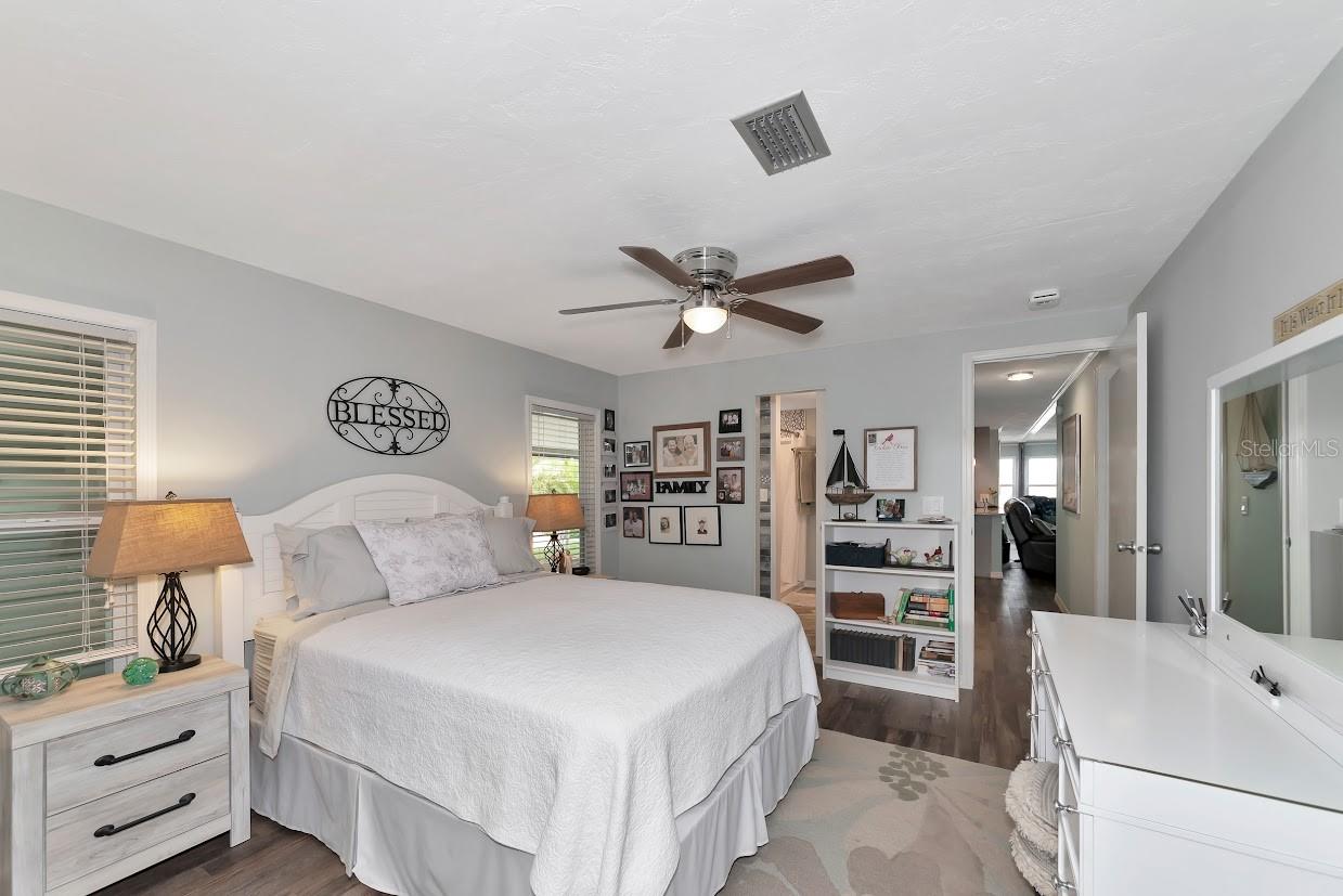 KINGS GATE CLUB MHP - Residential