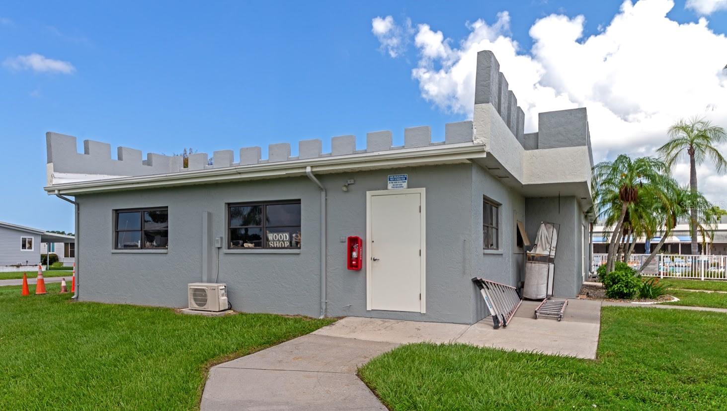 KINGS GATE CLUB MHP - Residential