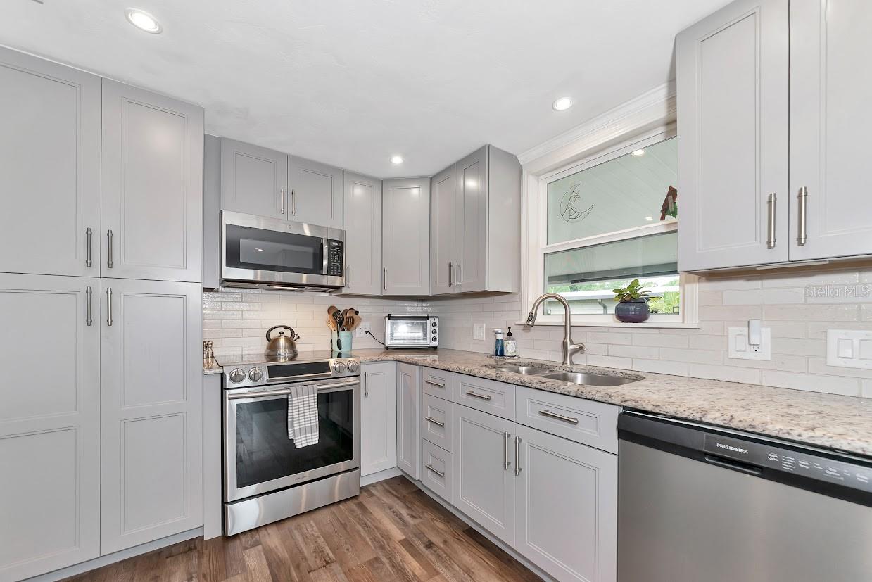 KINGS GATE CLUB MHP - Residential