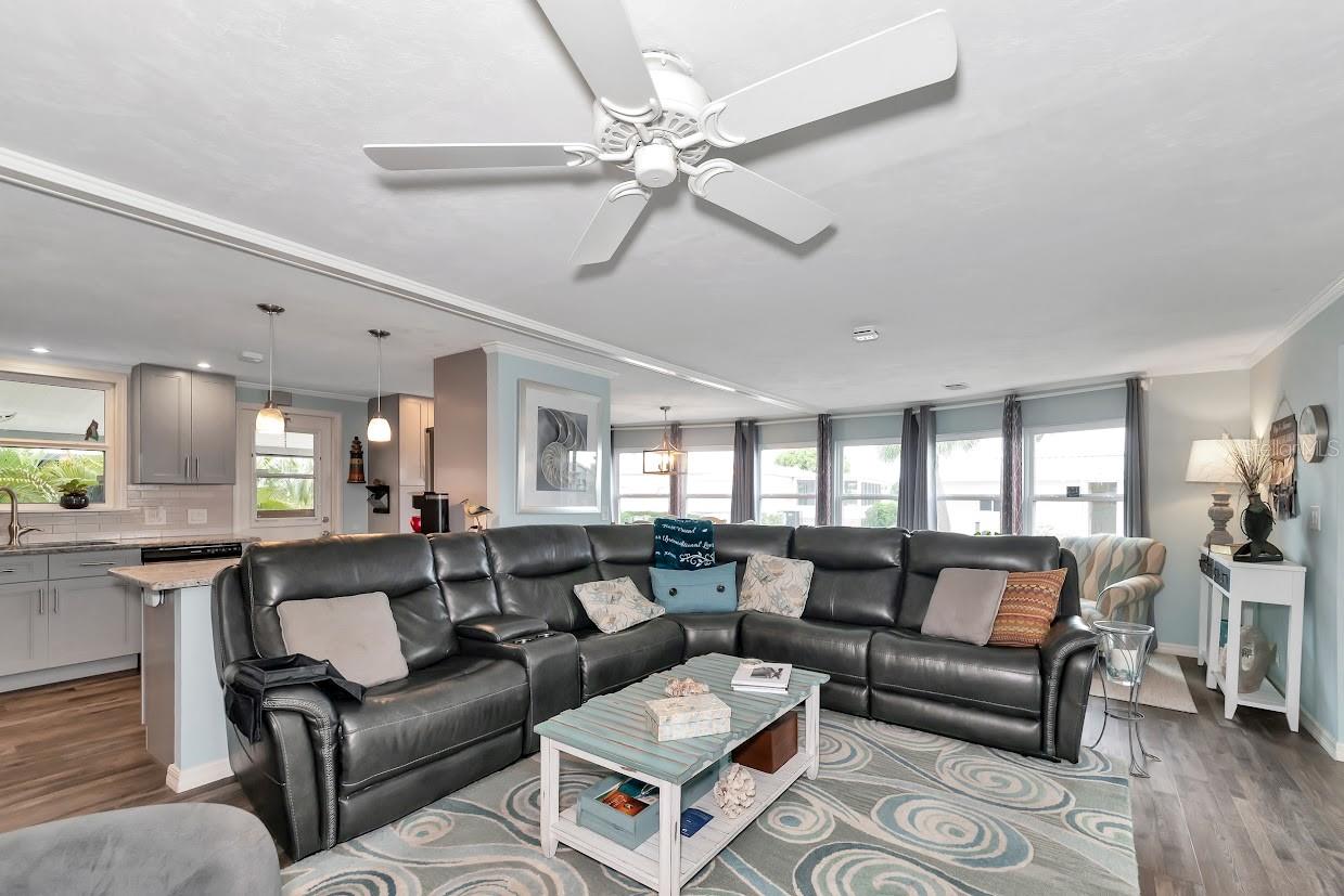 KINGS GATE CLUB MHP - Residential