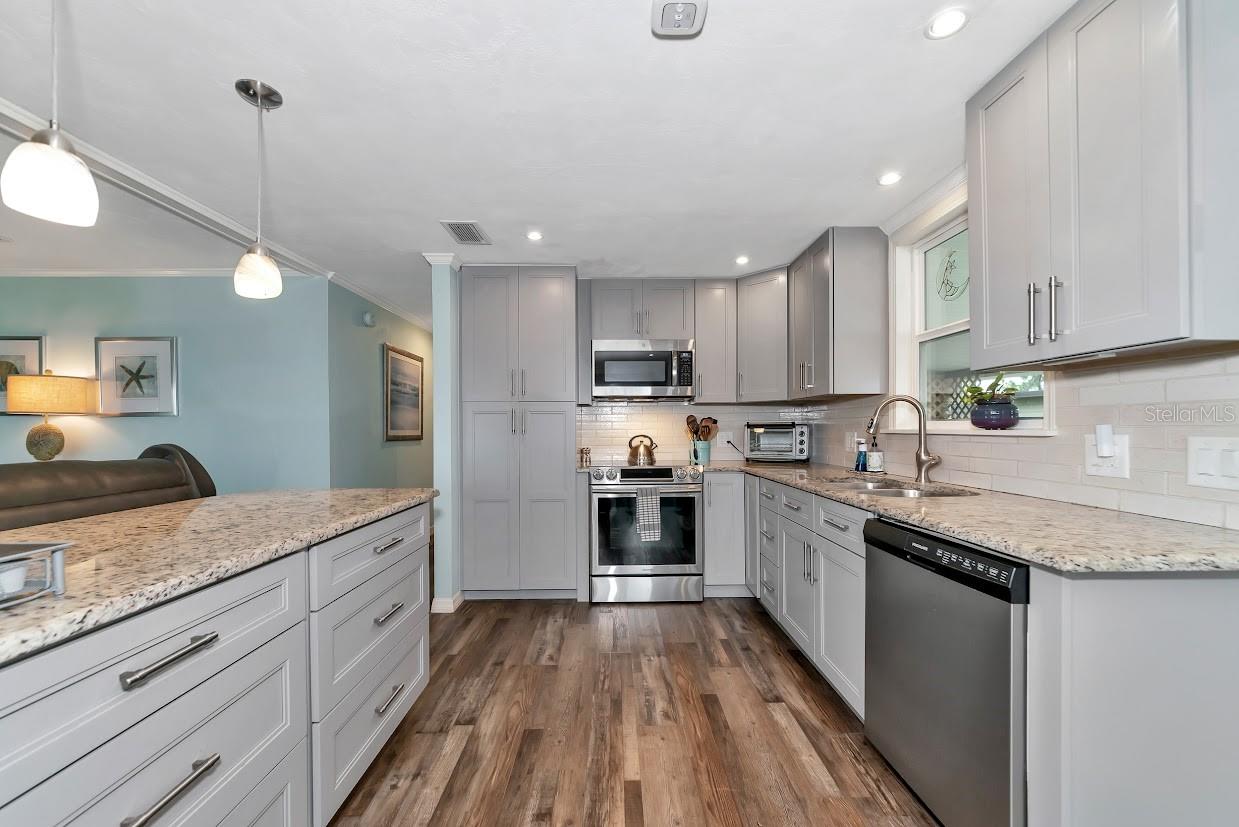 KINGS GATE CLUB MHP - Residential