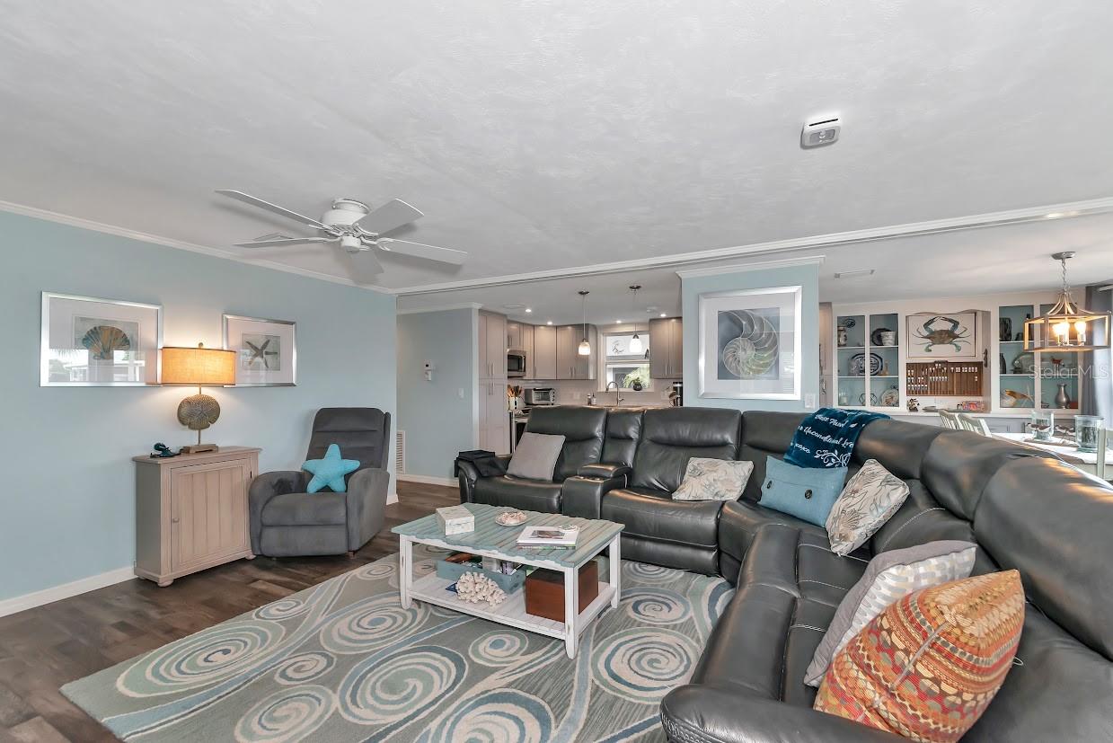 KINGS GATE CLUB MHP - Residential