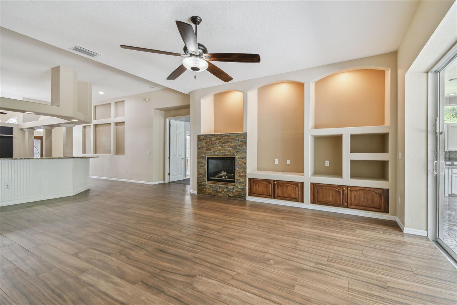 VILLAROSA PHASE G - Residential