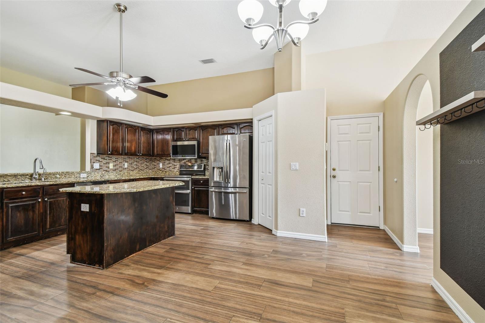 VILLAROSA PHASE G - Residential