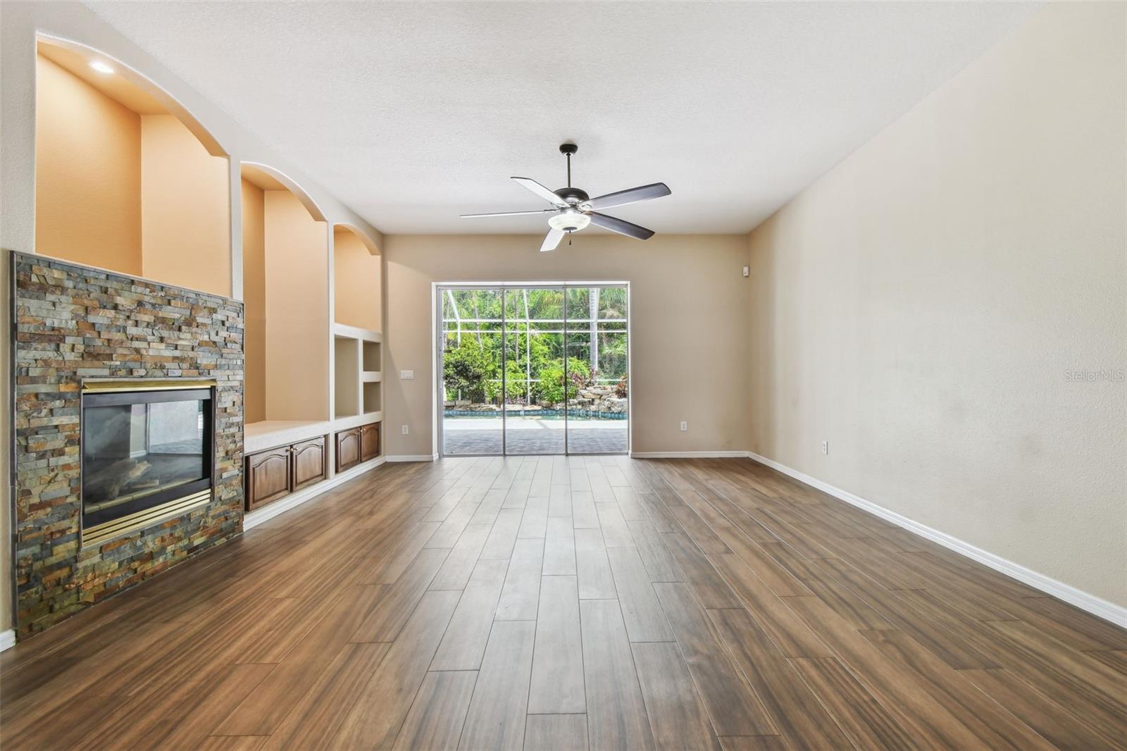 VILLAROSA PHASE G - Residential