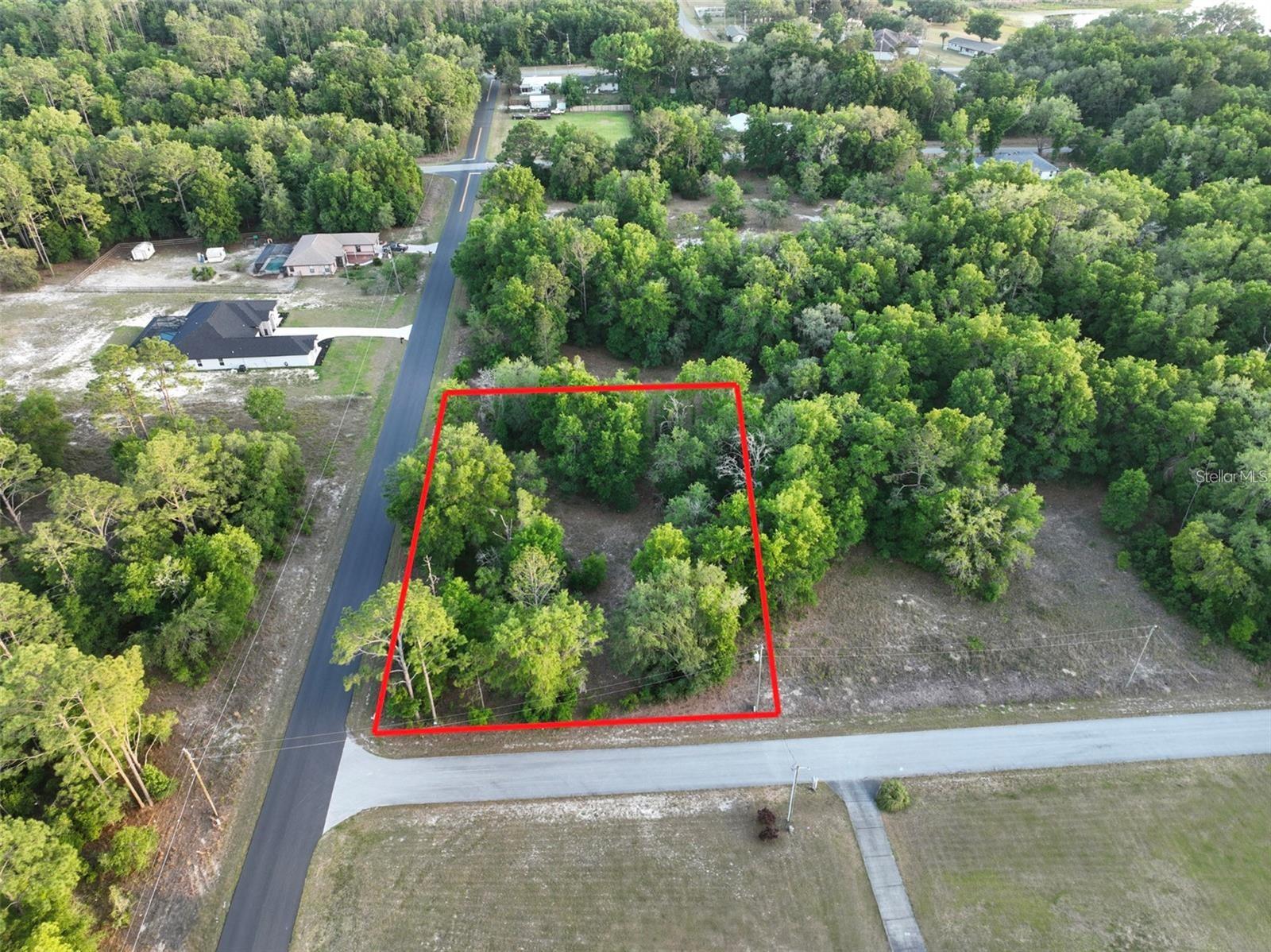 RAINBOW LAKES ESTATE - Land