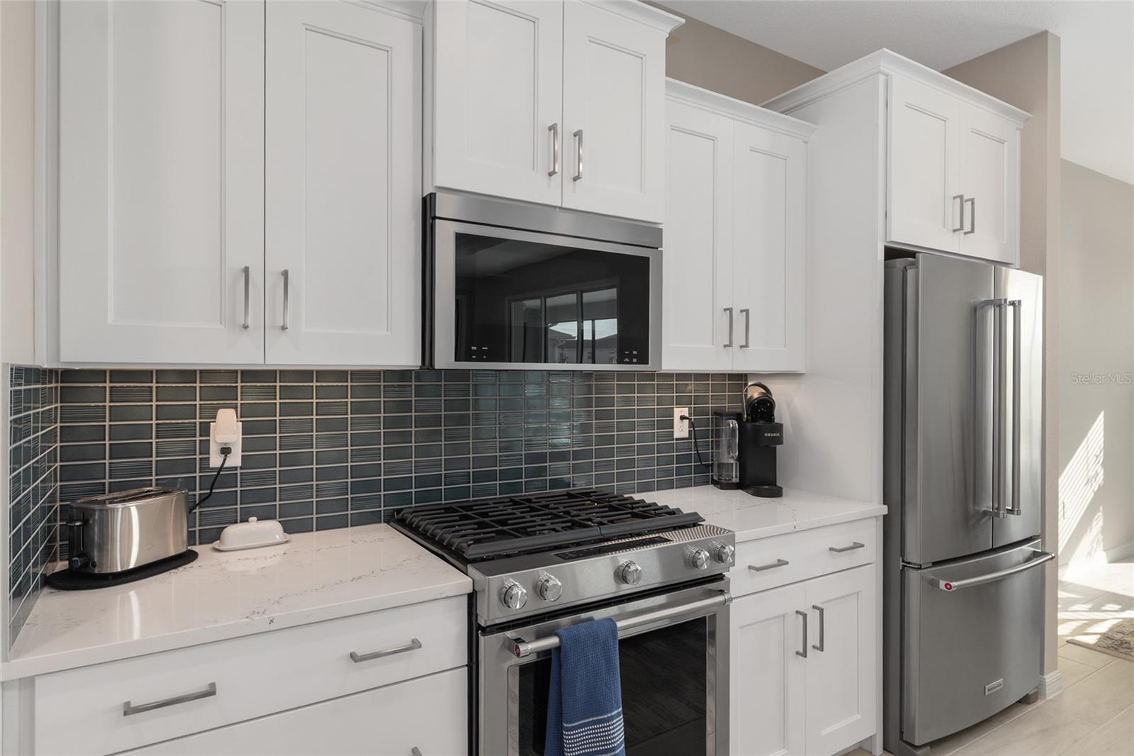 ON TOP OF THE WORLD - Residential