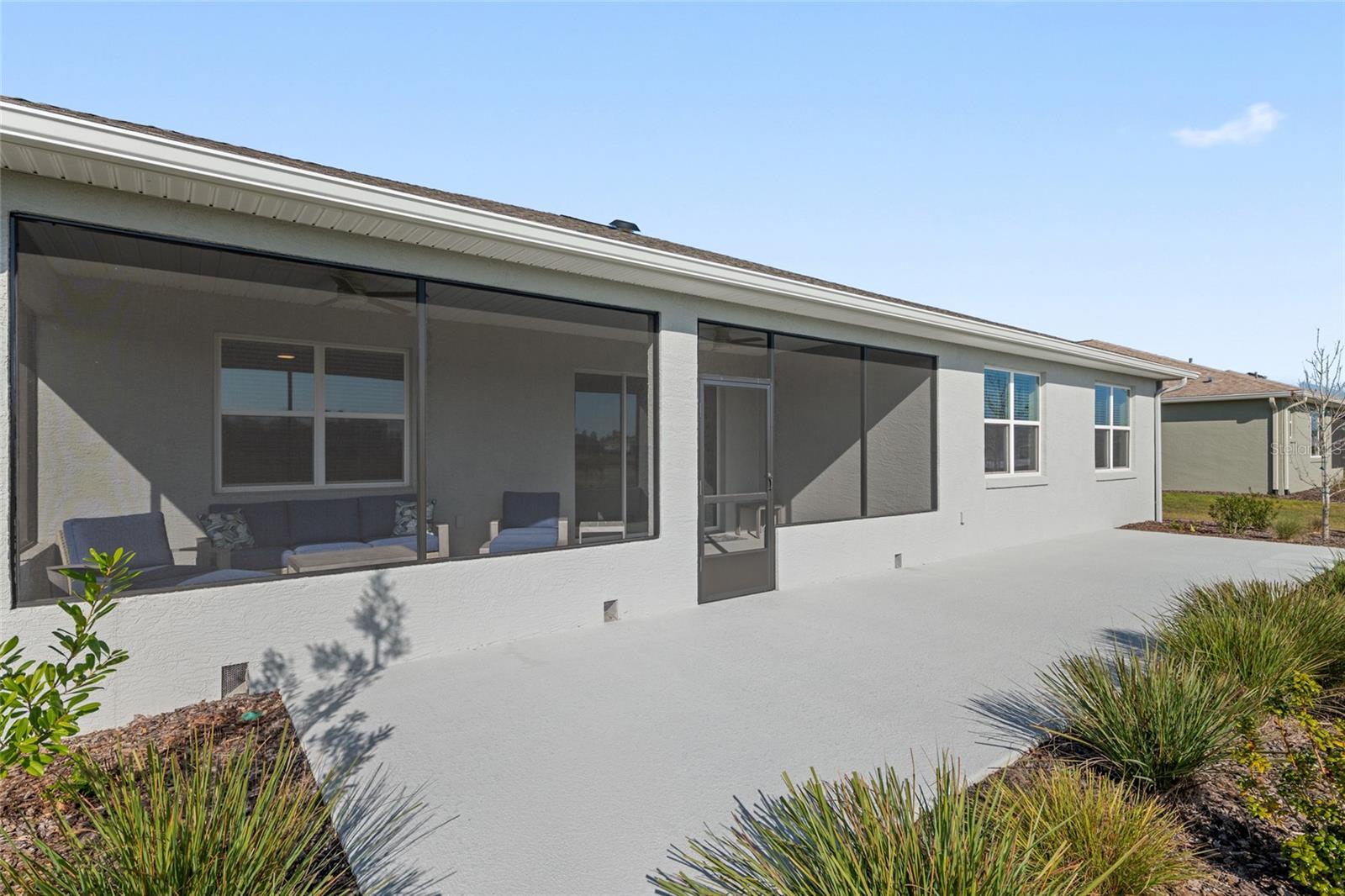 ON TOP OF THE WORLD - Residential