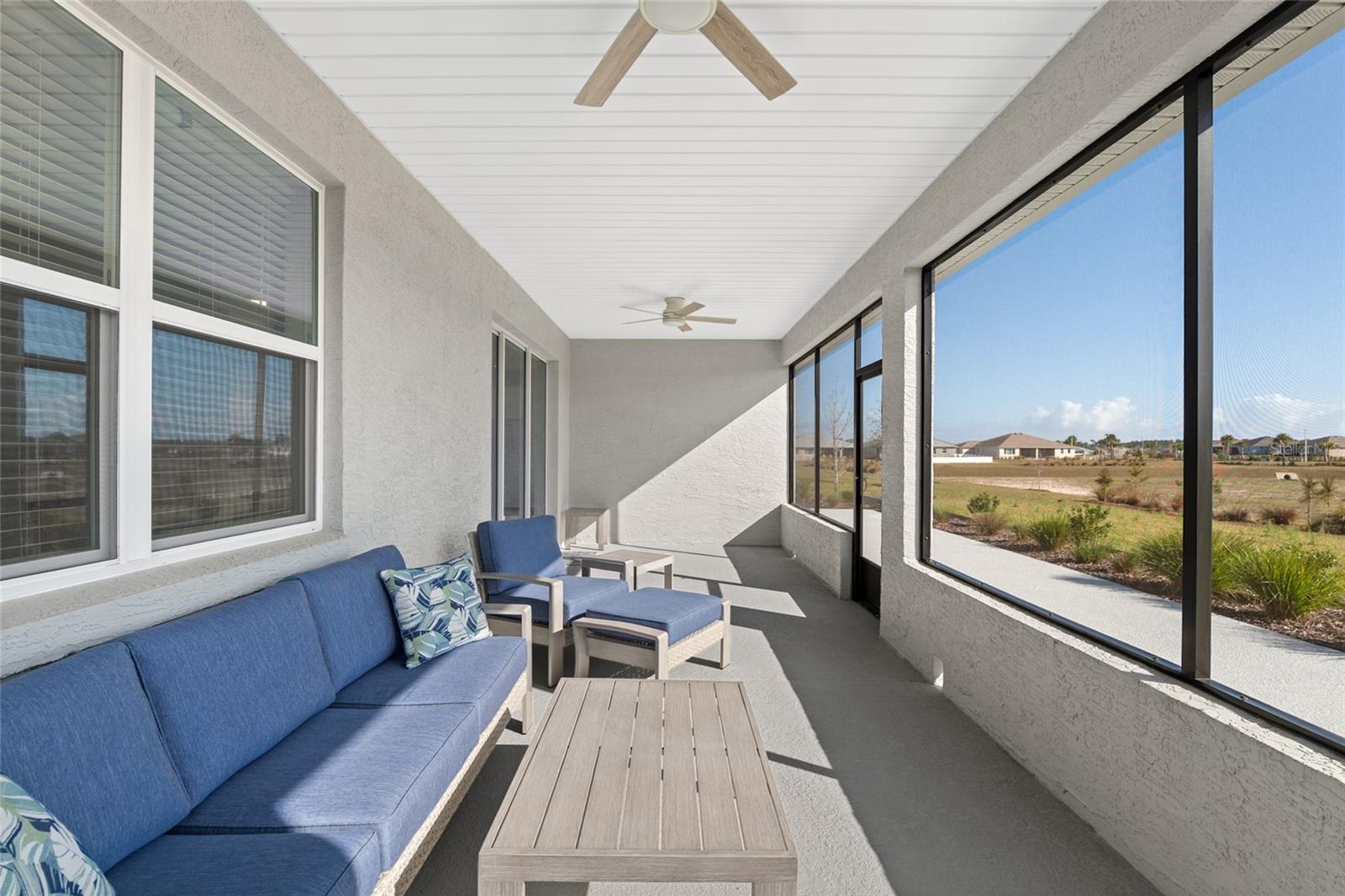 ON TOP OF THE WORLD - Residential