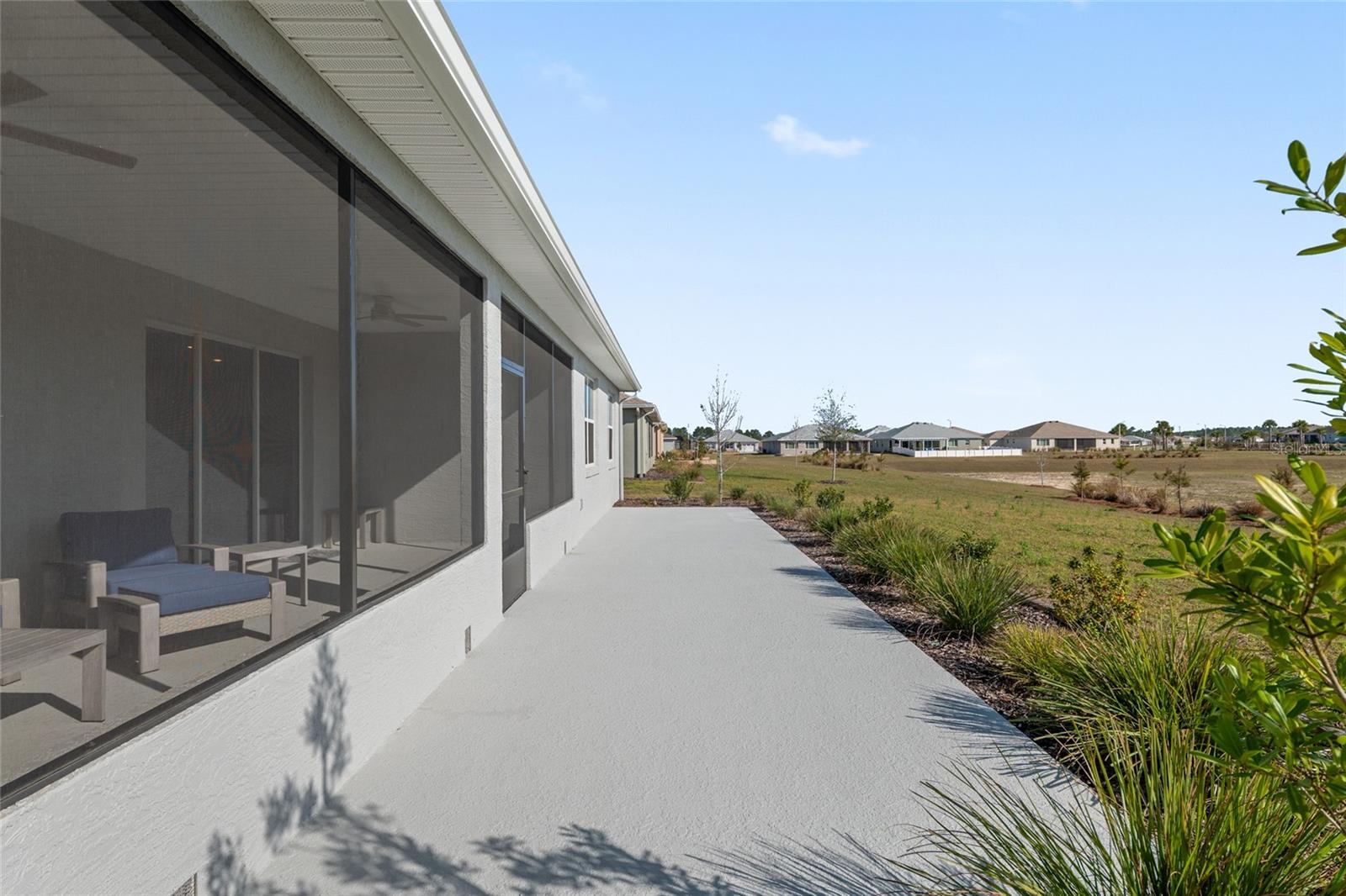 ON TOP OF THE WORLD - Residential