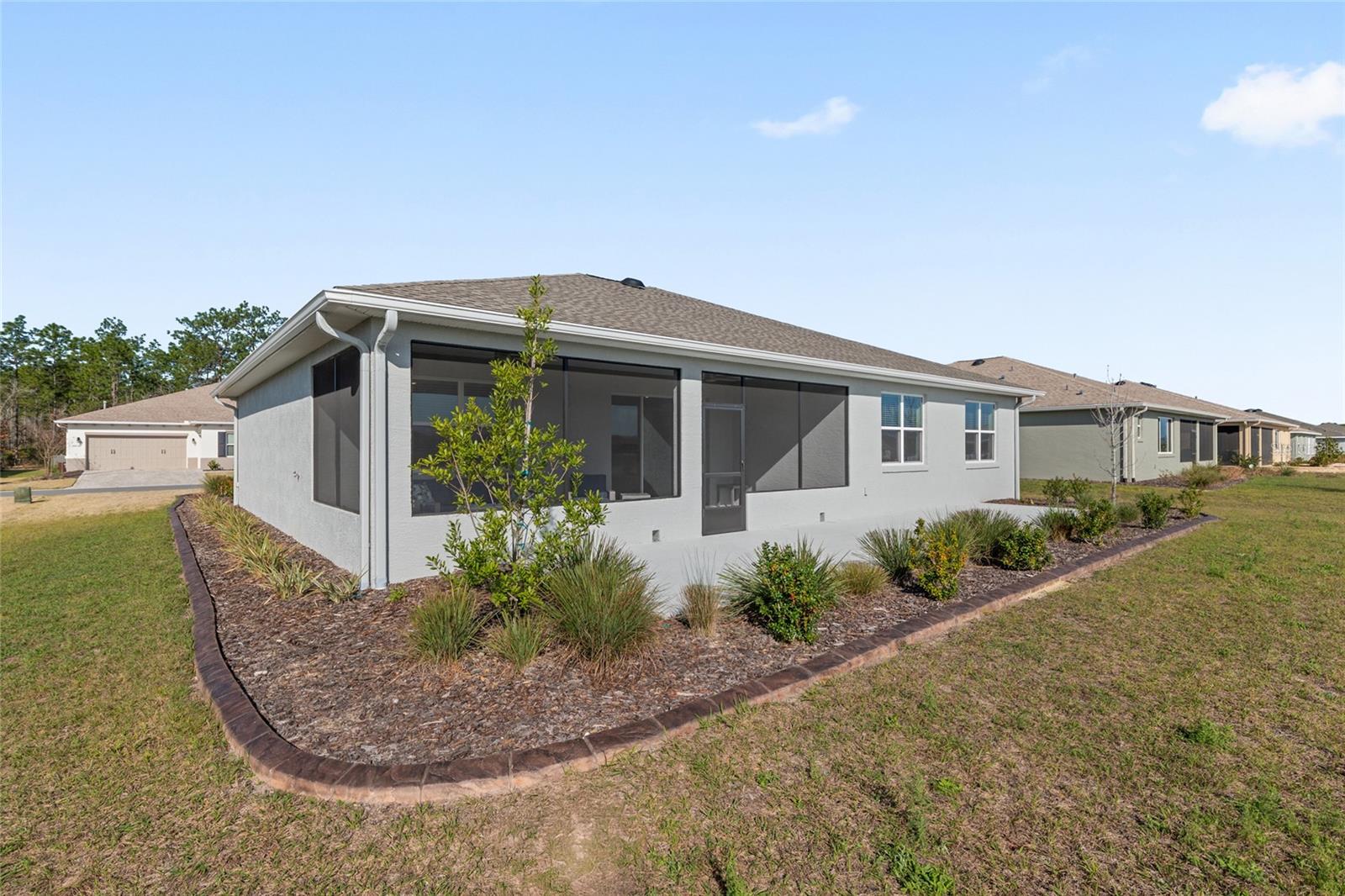 ON TOP OF THE WORLD - Residential