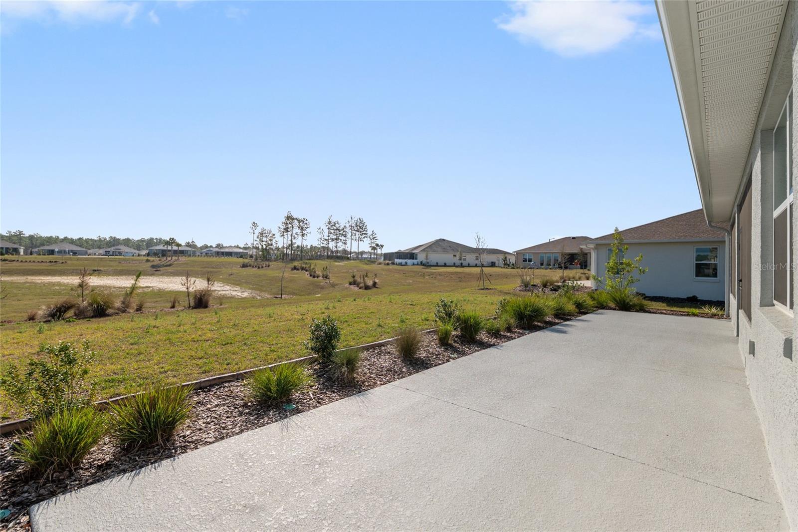 ON TOP OF THE WORLD - Residential