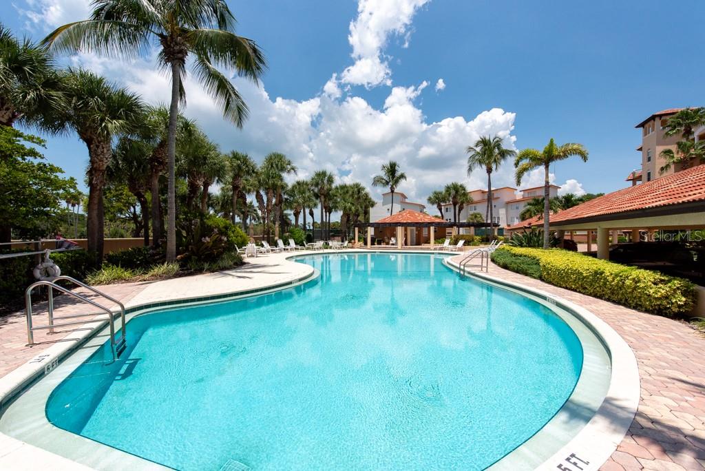 HIDDEN LAGOON AT ARROWHEAD POINT - Residential