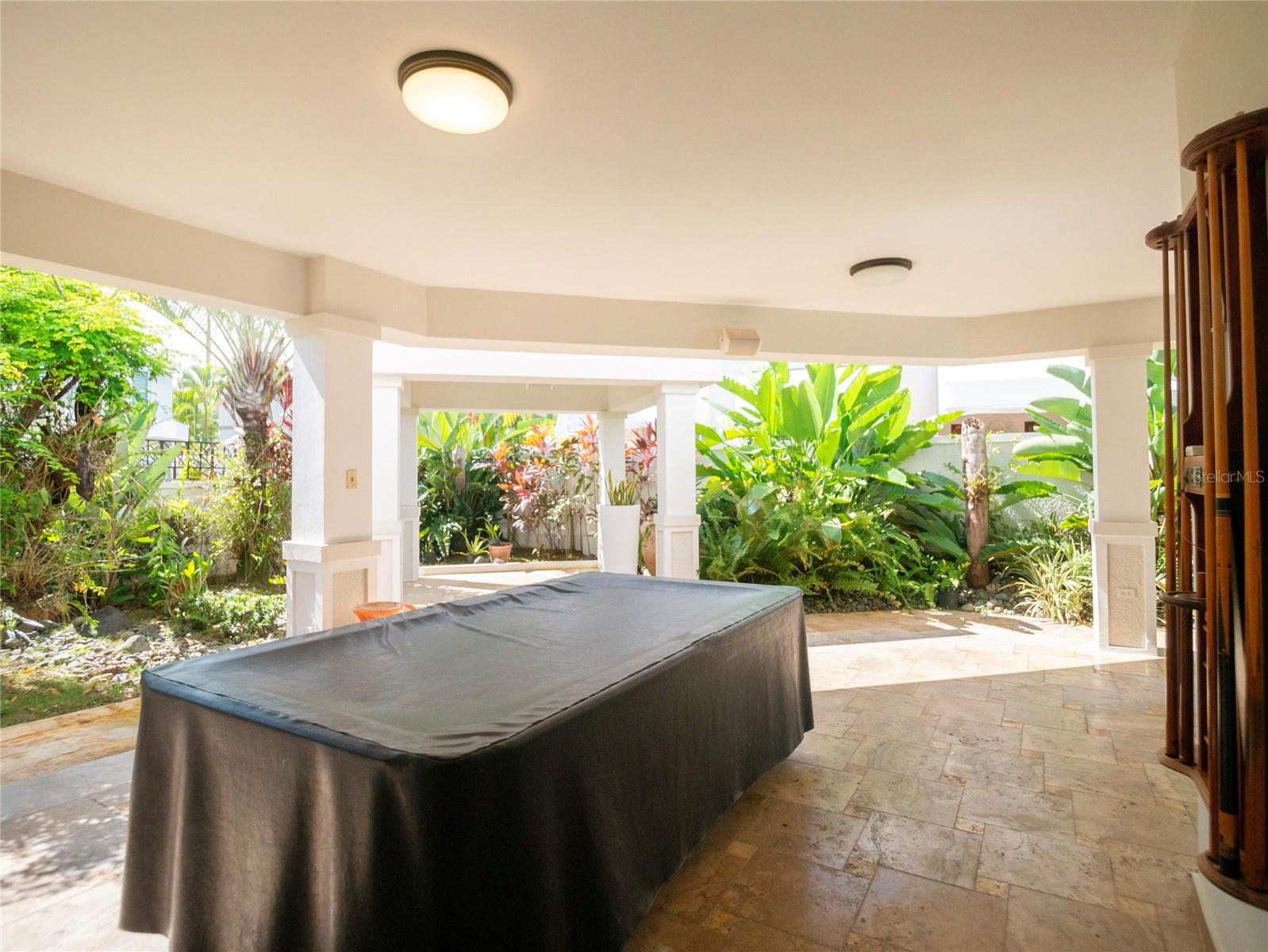 LAS FLORES DE MONTEHIEDRA - Residential