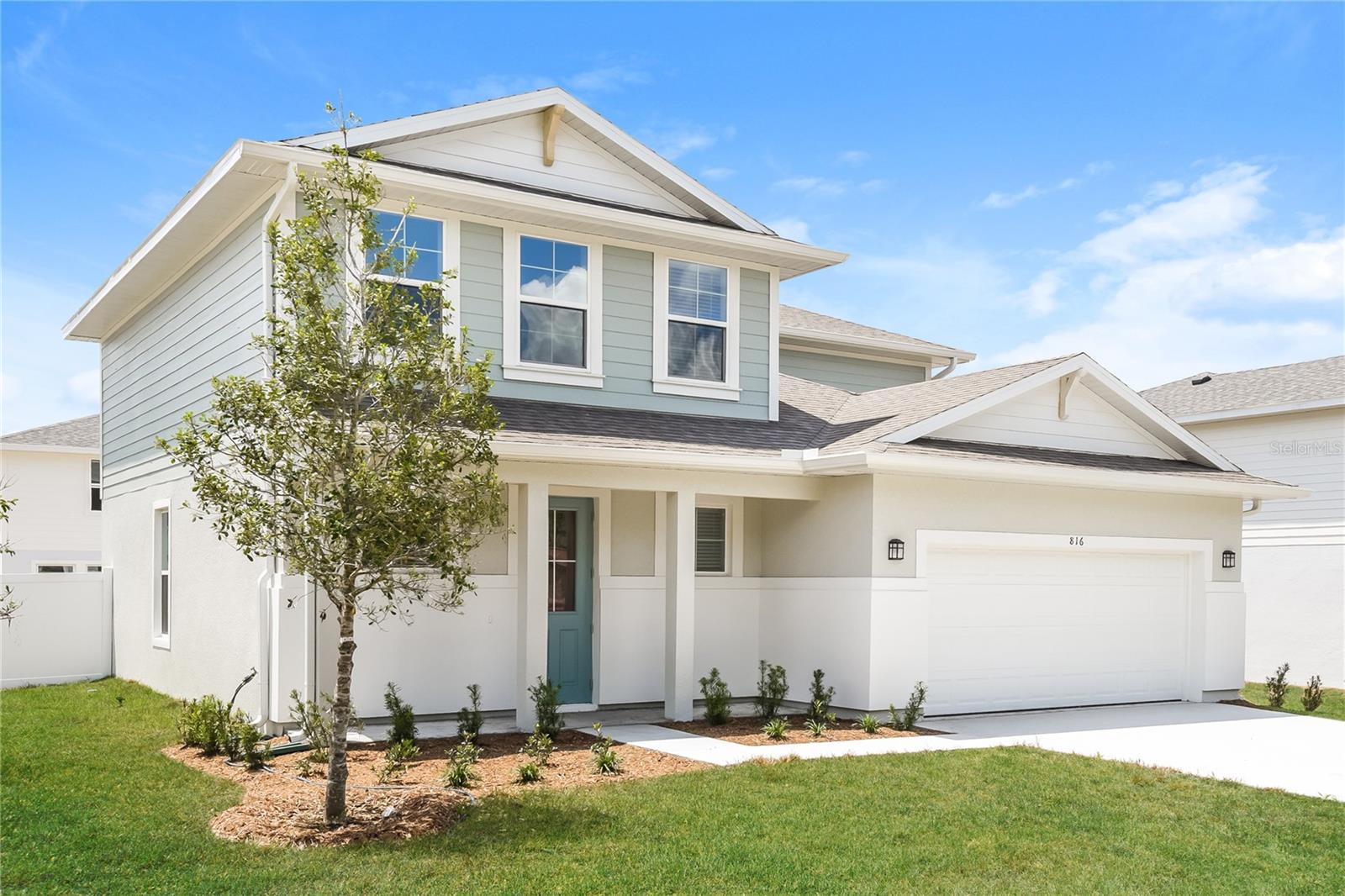 816 E VOORHIS AVENUE