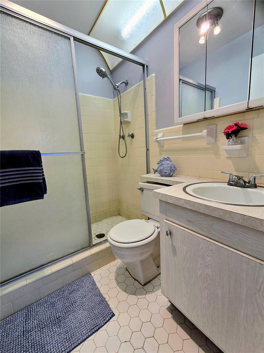 SEMINOLE GARDEN APTS CO-OP - Residential