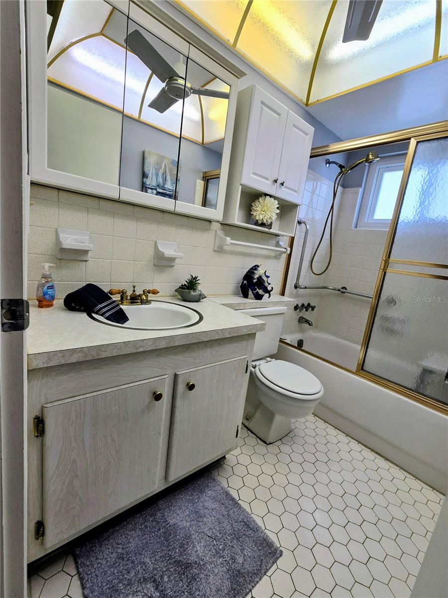 SEMINOLE GARDEN APTS CO-OP - Residential