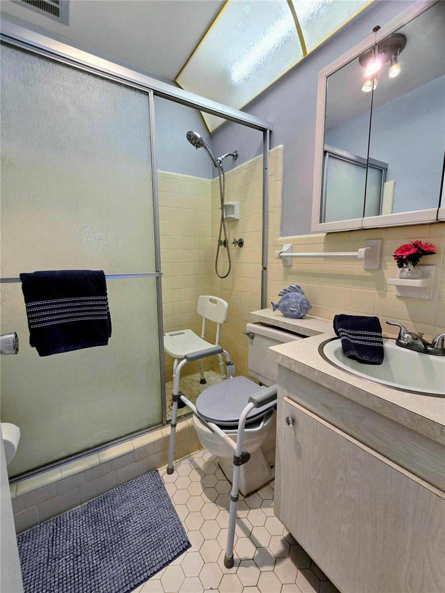 SEMINOLE GARDEN APTS CO-OP - Residential