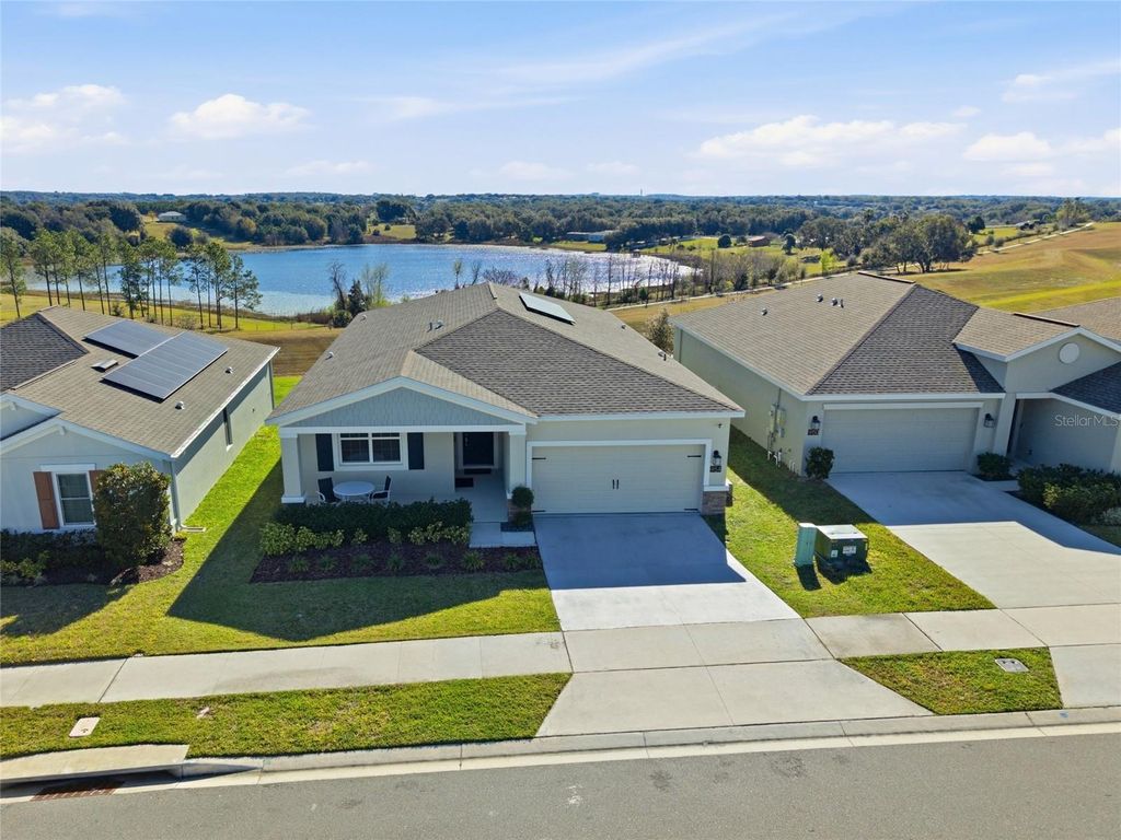 Photo of 954 Laurel View Way, Groveland, FL 34736 (MLS # G5107192)