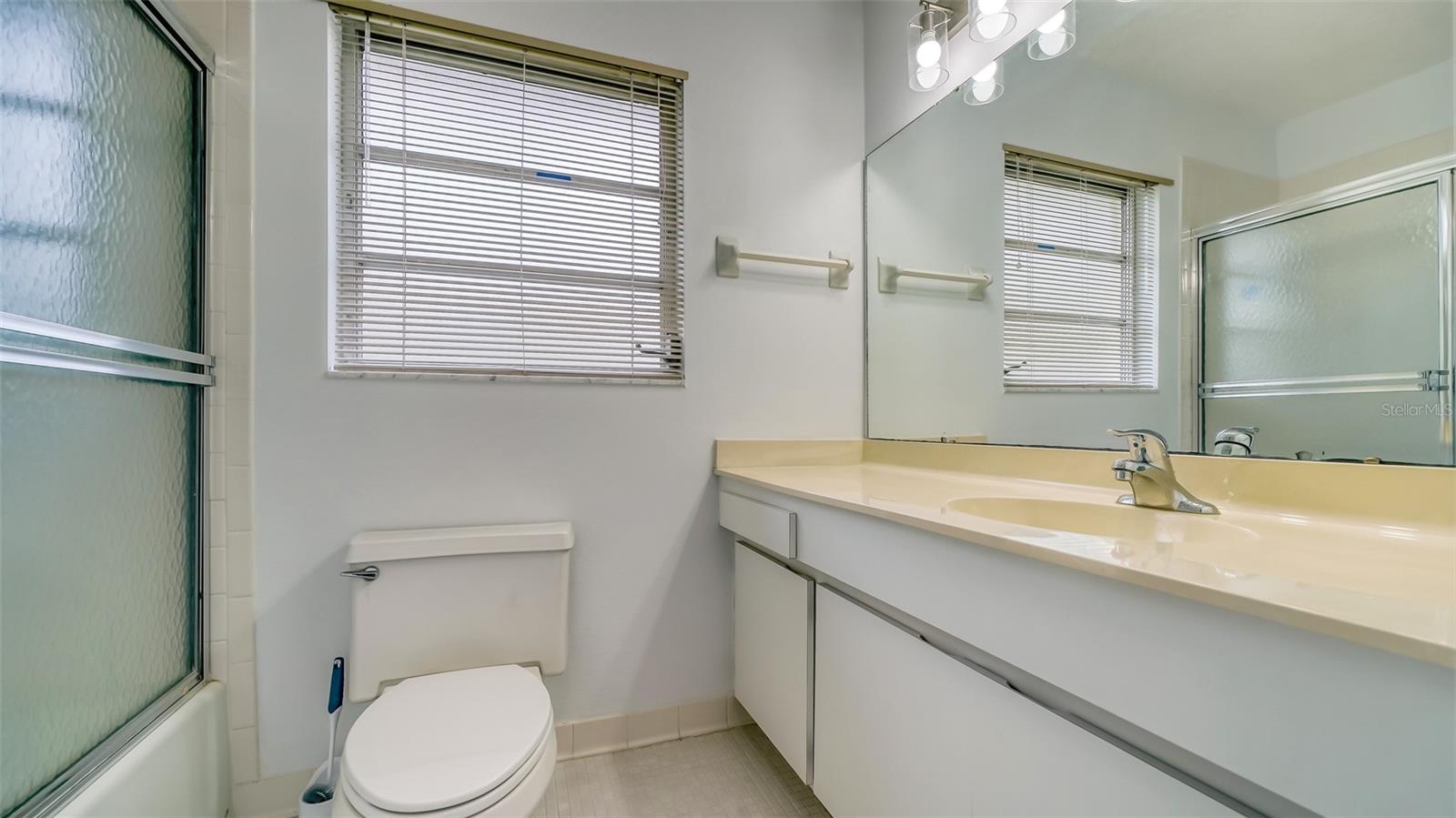 PALM-AIRE AT SARASOTA 10-C - Residential Lease