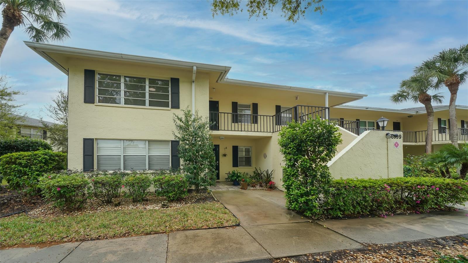 PALM AIRE COUNTRY CLUB CONDO - NEW PRICE REDUC TION!! NEW MOVE IN SPECIAL!! AVAILABLE NOW!! --ANNUAL LEASE- Stunning view of golf course and water way from this 2nd floor end unit condo!! Available now (pending condo approval) for an annual lease. Conveniently furnished in a minimalist style. Large TV in LR would stay. Basic dishes and glassware in kitchen. Queen beds in the primary and guest room and a pullout queen in the flex room. Enjoy the proximity to University Towne Center, Benderson Park, SRQ Airport, Downtown Sarasota, and the beaches. Just the perfect spot. The community pool is just steps away. Live the resort lifestyle. One very small pet allowed (under 20 lbs.) This one won't last long. See it today. Approx. 2 weeks for condo approval.
This is a non smoking home!
HOA Application Fee: $100.00, up to 2-weeks approval time to process
PETS: Pets are allowed. Pet rent is $35 each month/ pet plus additional pet security deposit of $250/pet. 1 small pet allowed.
All PMI Sarasota tenants are enrolled in the Resident Benefits Package (RBP) which includes HVAC air filter delivery (for applicable properties), utility concierge service making utility connection a breeze during your move-in, our best-in-class resident rewards program, credit reporting, resident liability insurance (optional), and much more! More details upon application.
