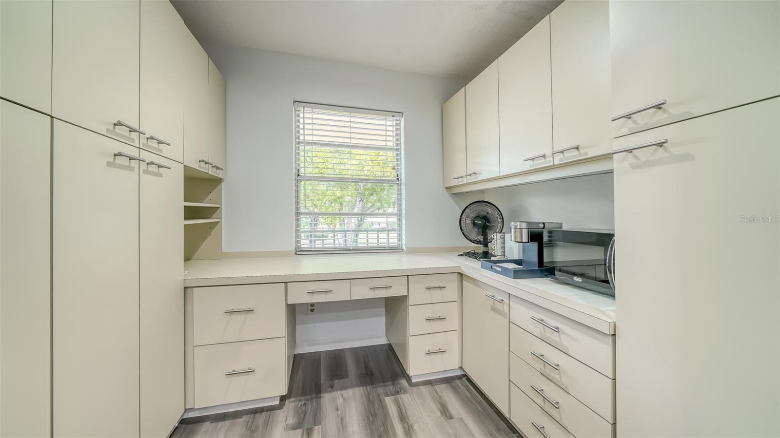 PALM-AIRE AT SARASOTA 10-C - Residential Lease