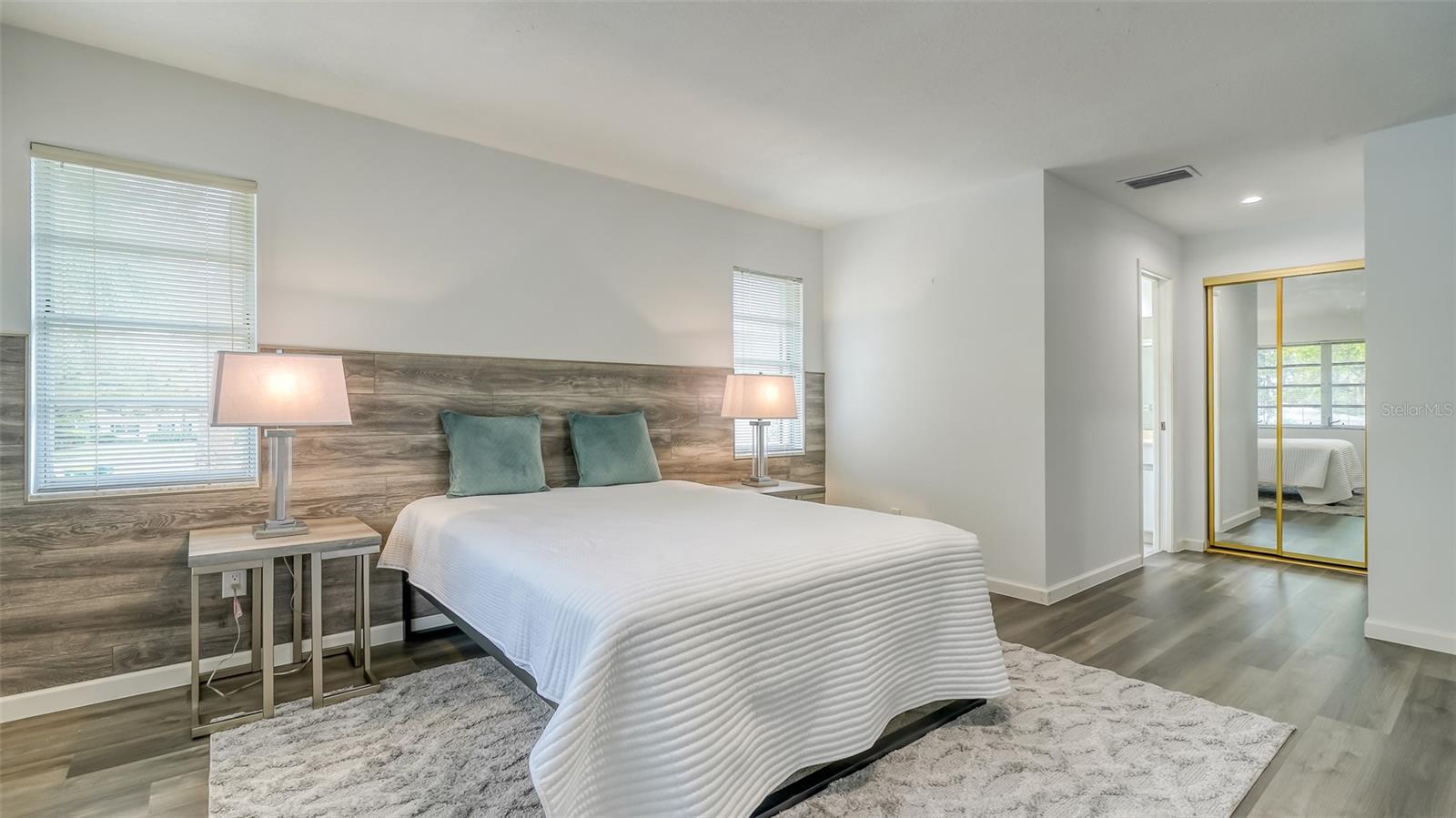 PALM-AIRE AT SARASOTA 10-C - Residential Lease