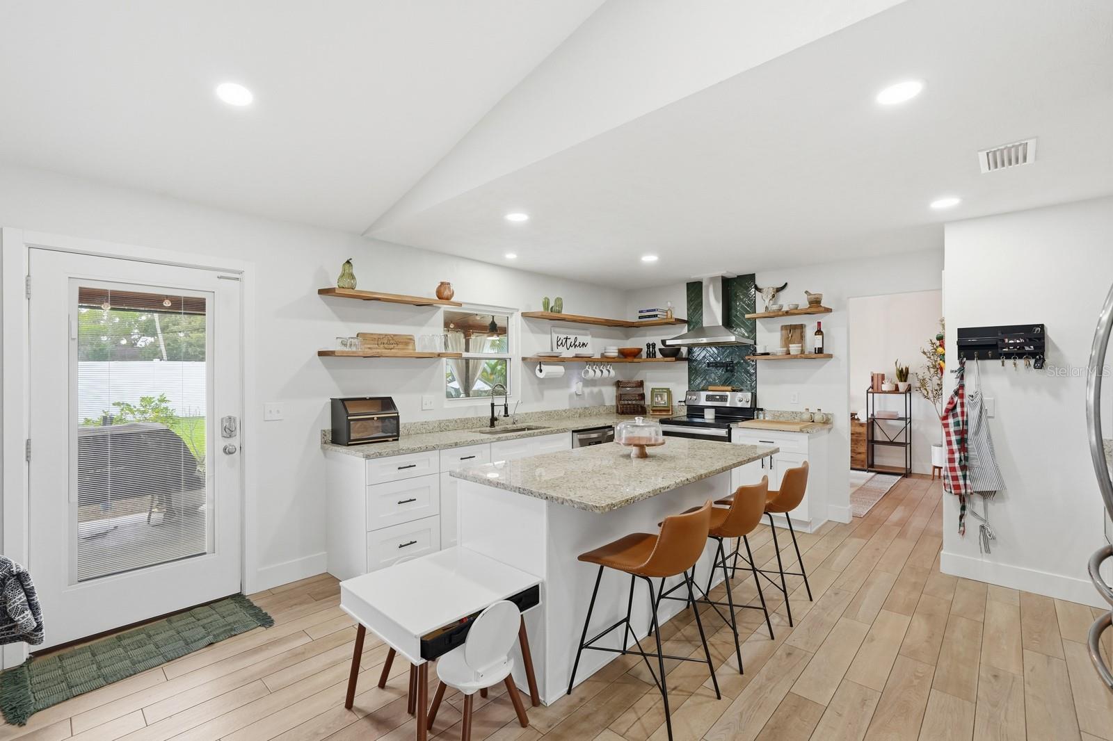 SLEEPY HOLLOW UNIT 01 - Residential