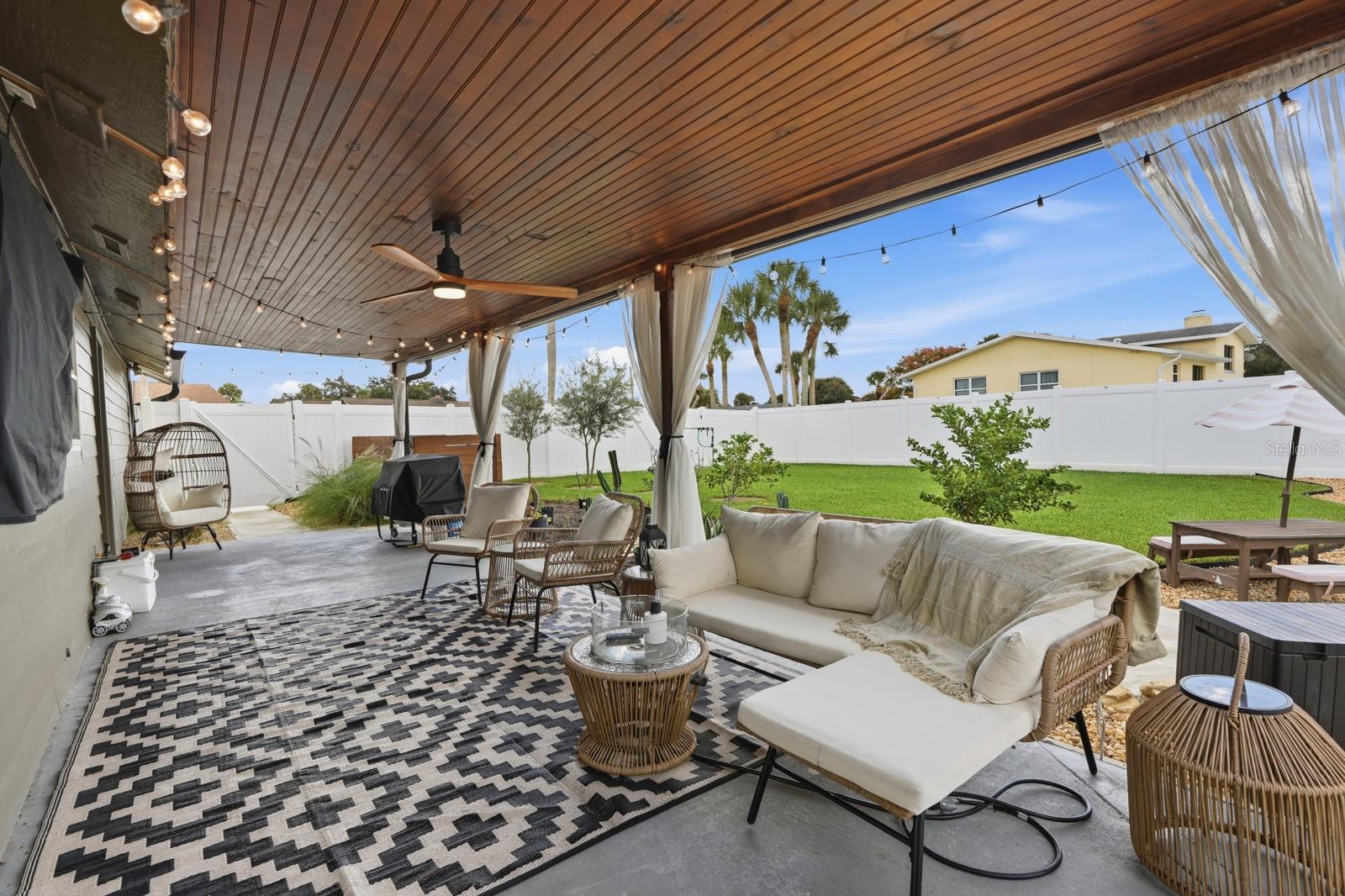 SLEEPY HOLLOW UNIT 01 - Residential