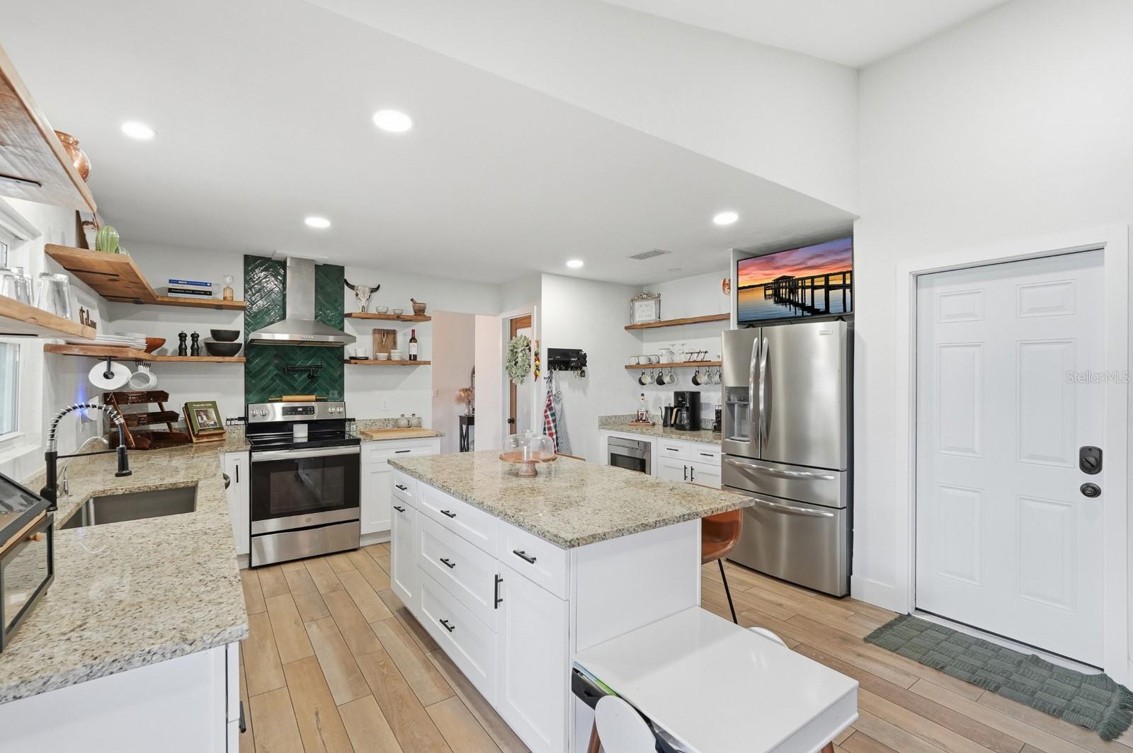 SLEEPY HOLLOW UNIT 01 - Residential