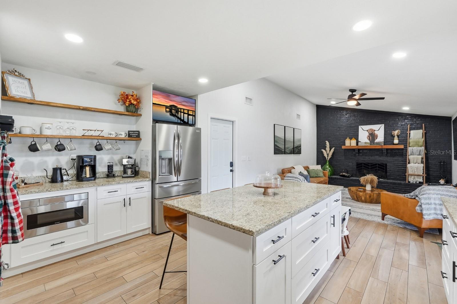 SLEEPY HOLLOW UNIT 01 - Residential