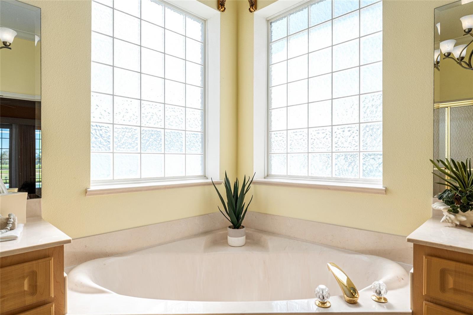 OCALA PALMS - Residential