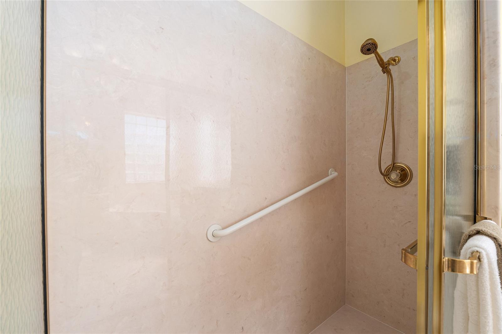 OCALA PALMS - Residential