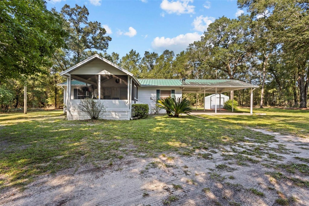 Photo of 193 NE 944 Avenue, Branford, FL 32008 (MLS # TB8542906)