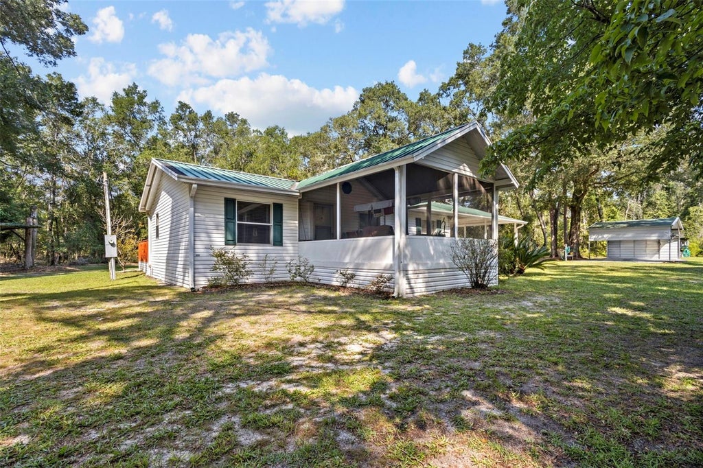 Photo of 193 NE 944 Avenue, Branford, FL 32008 (MLS # TB8542906)