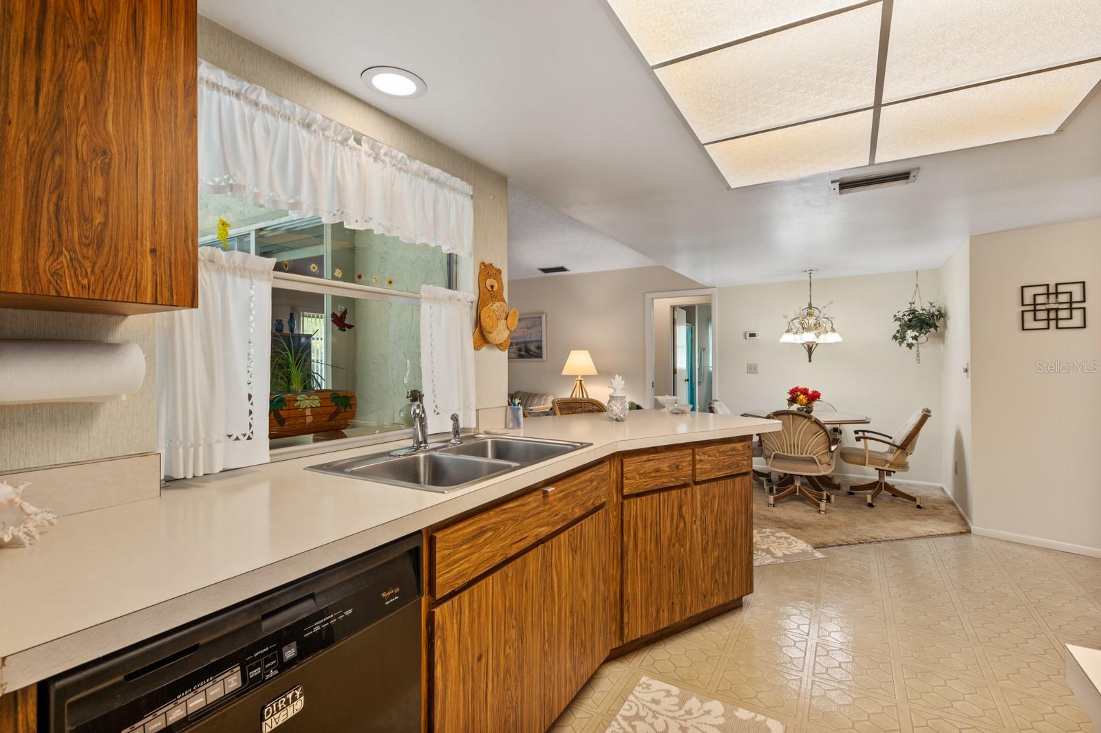 SUNRISE GOLF CLUB ESTATES - Residential