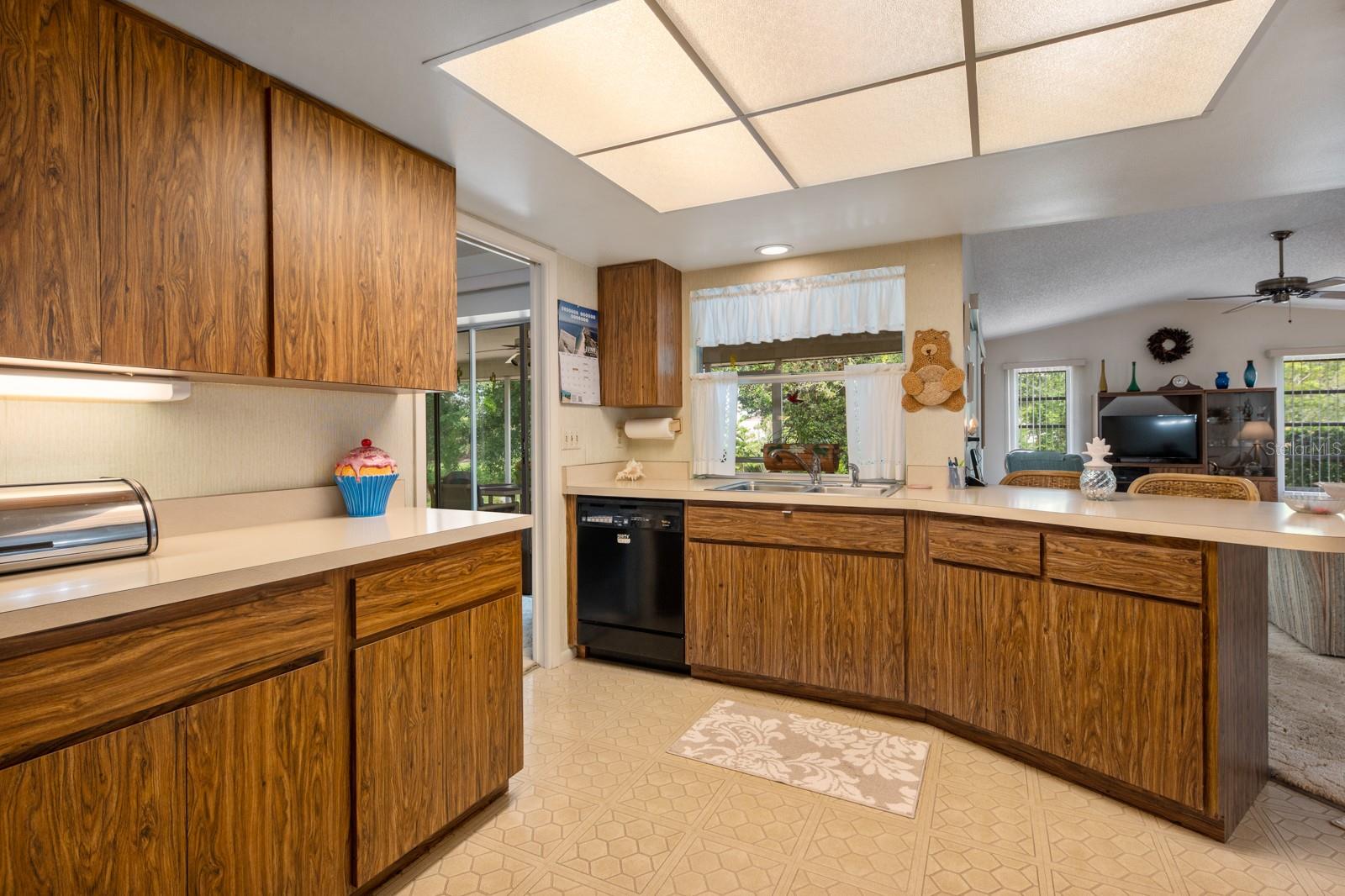 SUNRISE GOLF CLUB ESTATES - Residential