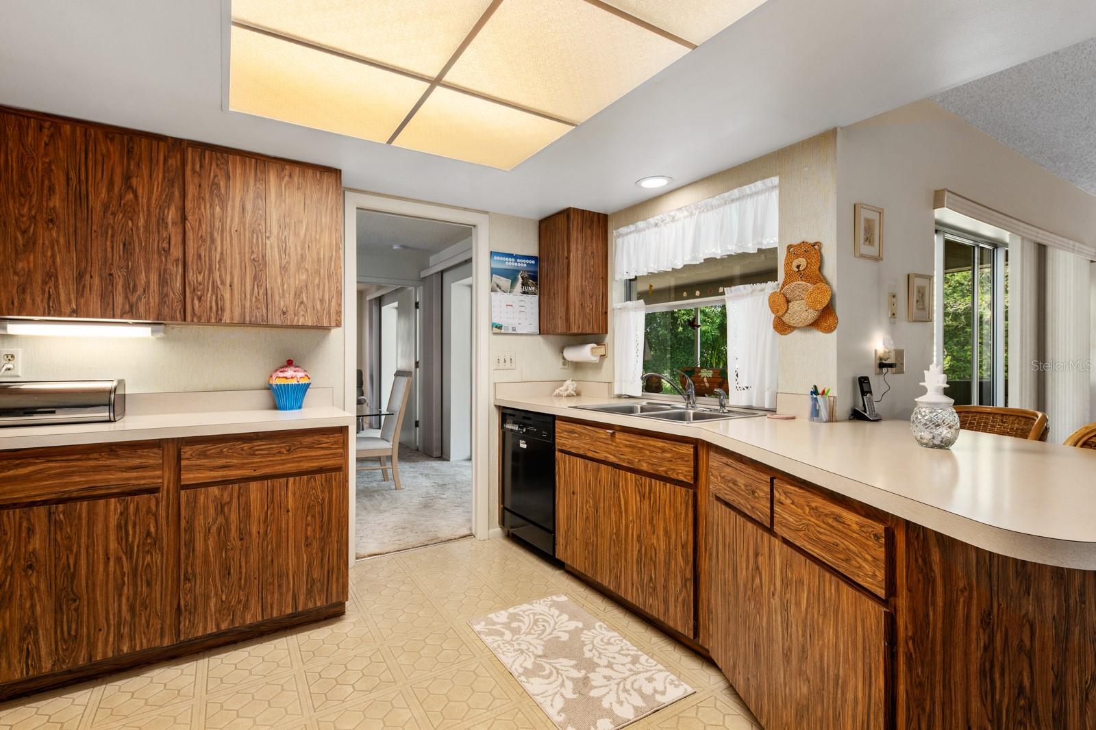 SUNRISE GOLF CLUB ESTATES - Residential