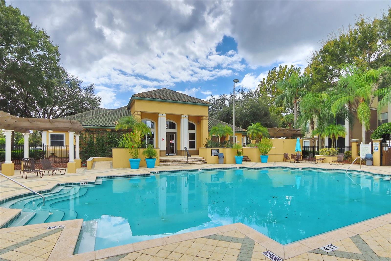 ALLEGRO PALM A CONDO - Residential Lease