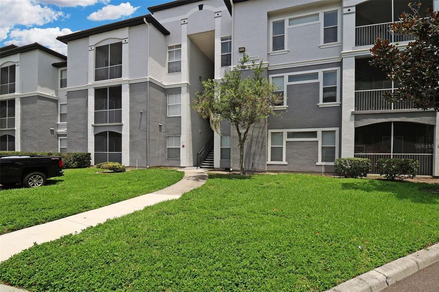 Stunning Allegro Palm Home with a detached garage for rent in Riverview. This Gorgeous condo features 1 bedroom, 1 bathroom and 749sq ft of living space. Located conveniently on the first floor, this updated condo features recently installed waterproof luxury laminate plank flooring, an open layout, and an interior laundry room. The kitchen comes equipped with a breakfast bar, and walk-in pantry. This condo also comes equipped with a screened in patio overlooking the pond and is just steps away from the main community pool, gym, and clubhouse. As a huge added bonus, this condo is being rented with one of only a very few garages located right out front of the building. The garage is large enough for your car with plenty of additional room for storage.