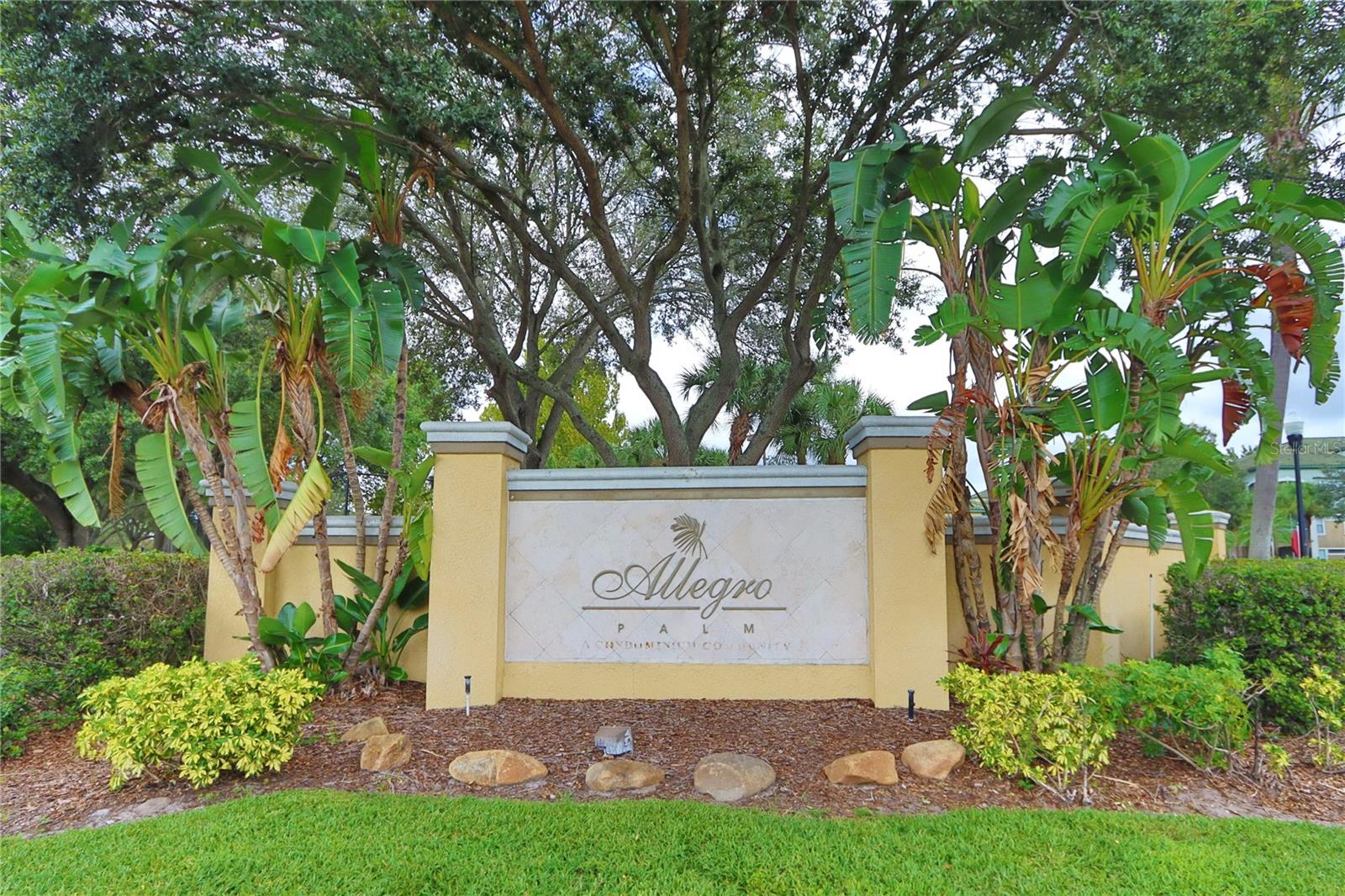 ALLEGRO PALM A CONDO - Residential Lease