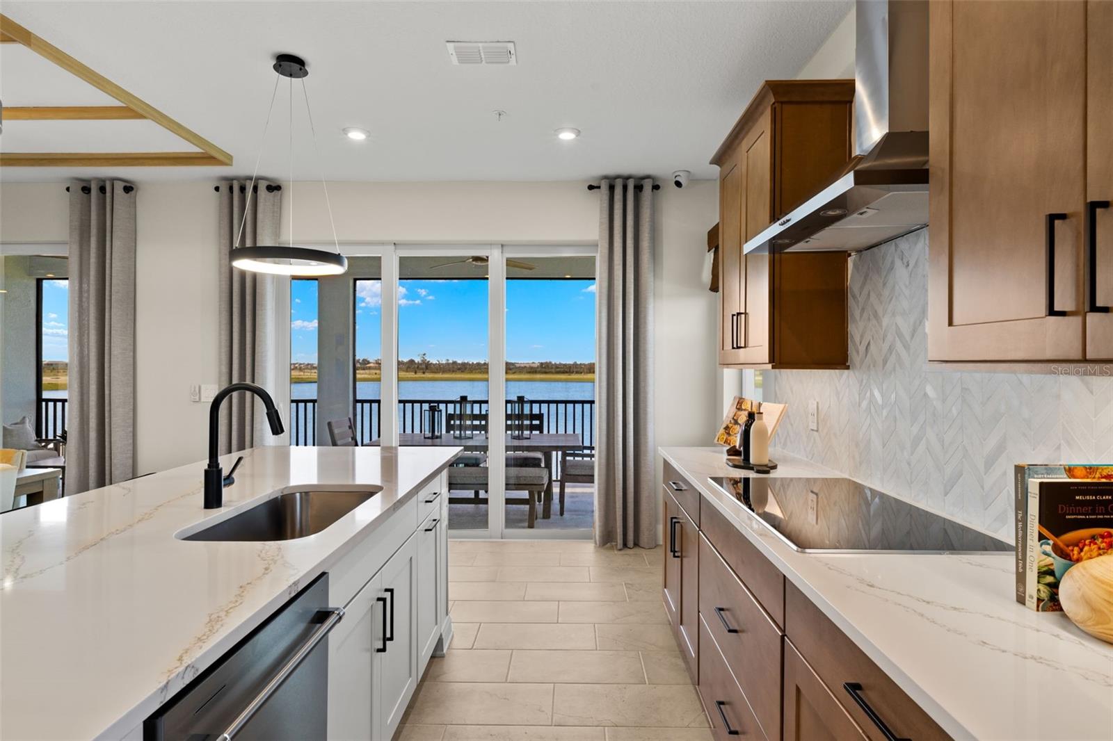 PALMERA AT WELLEN PARK - Residential