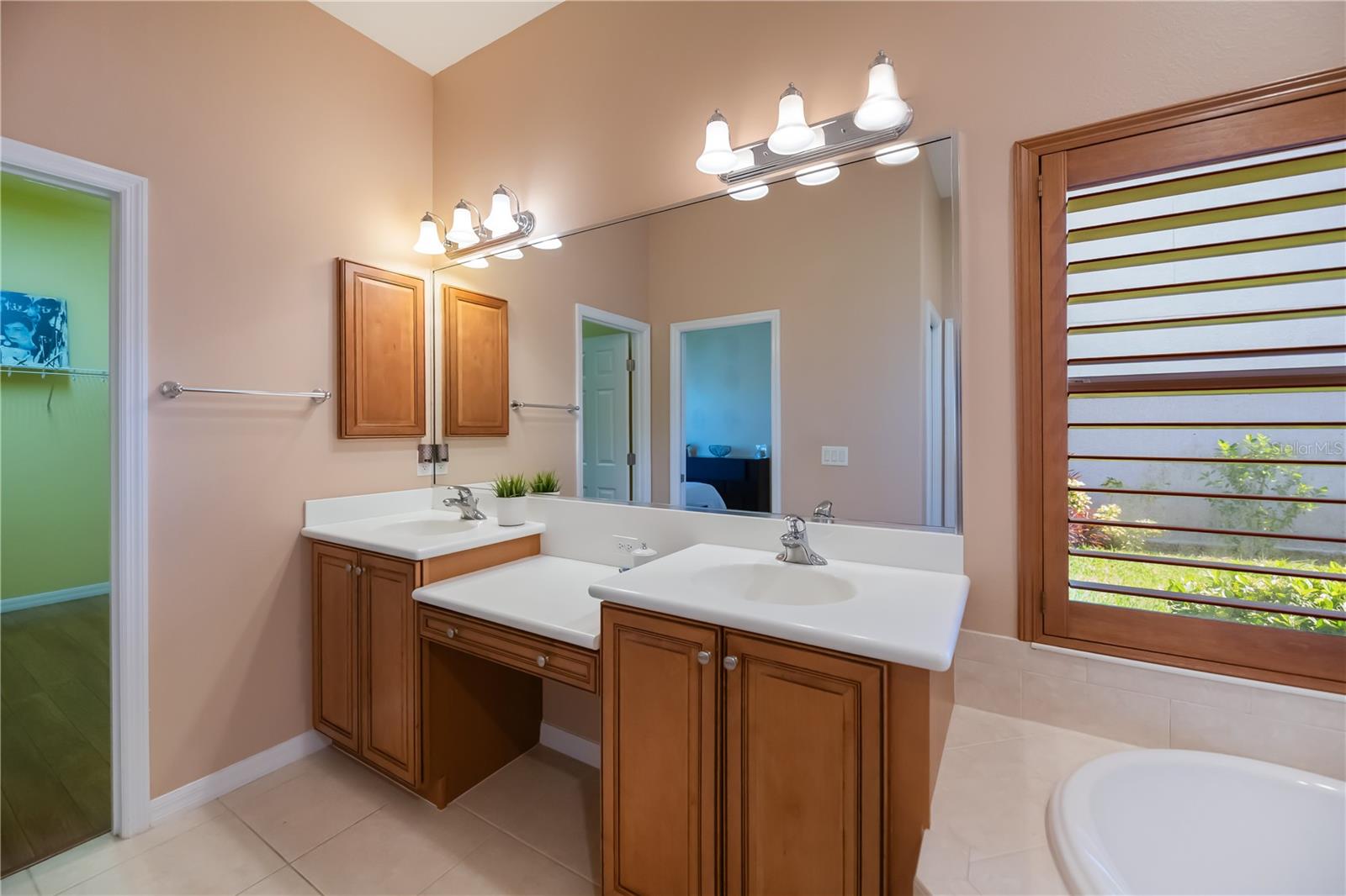 STONEYBROOK AT VENICE - Residential